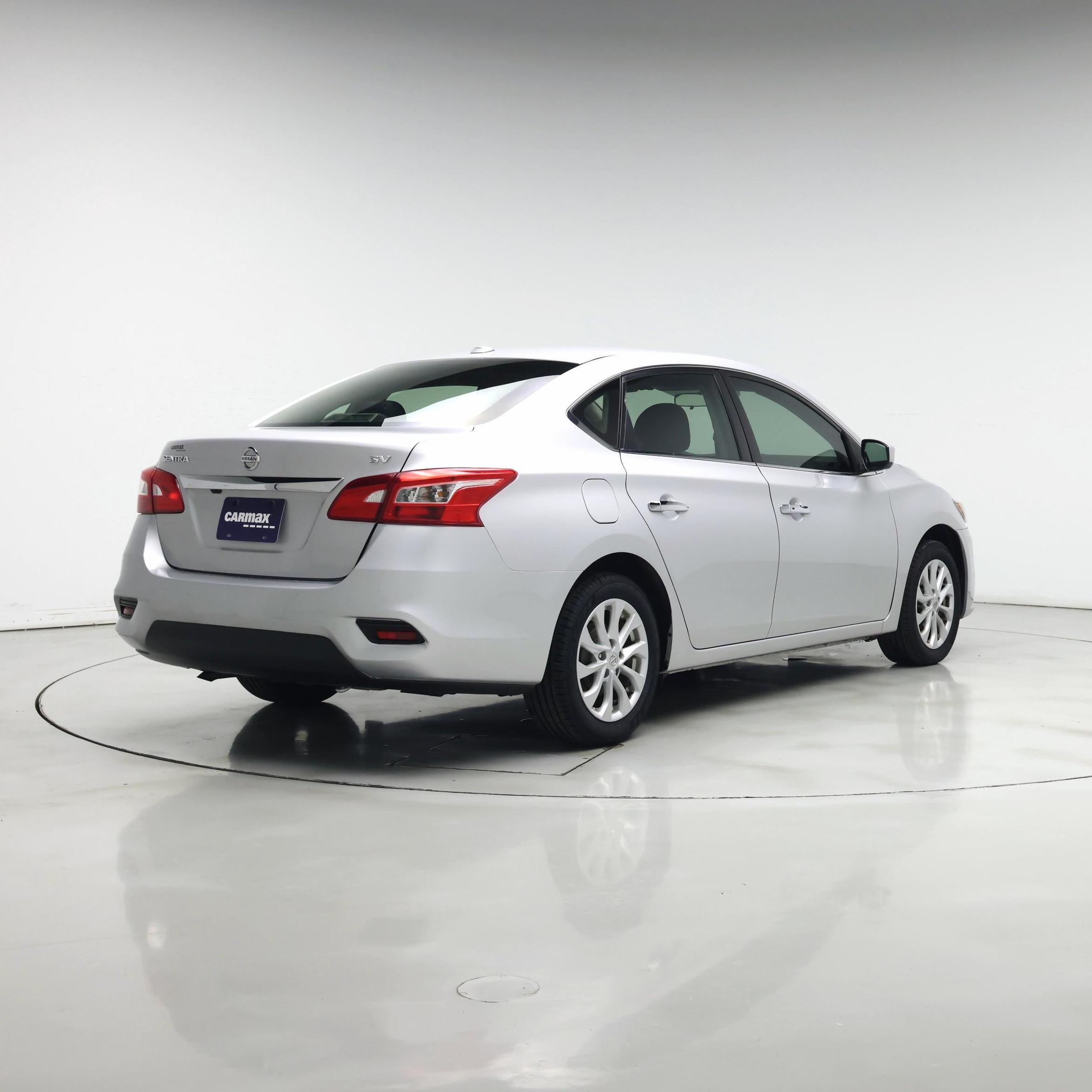 Thumbnail: 2018 Nissan Sentra - 8