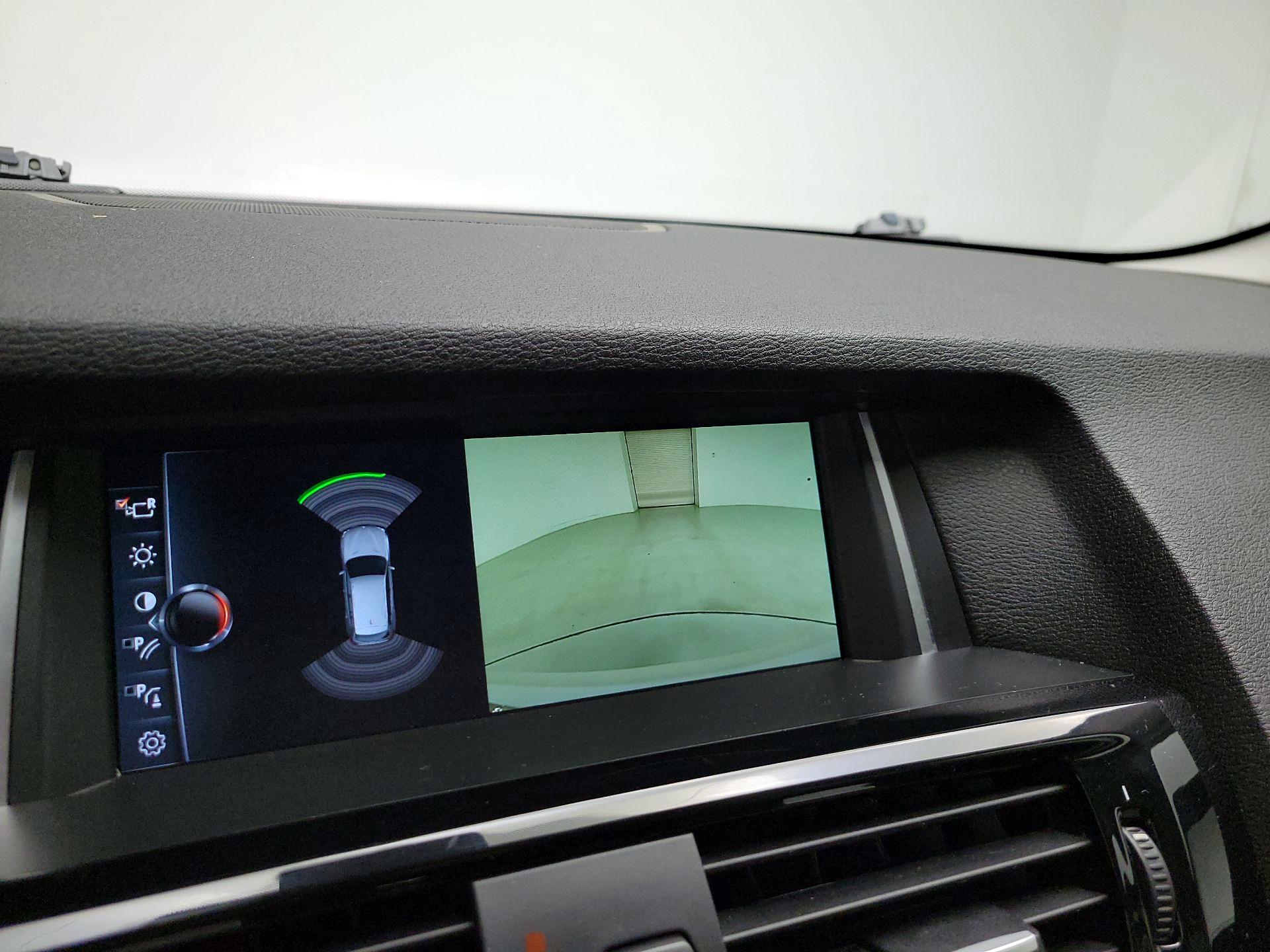 Thumbnail: 2017 BMW X3 - 14