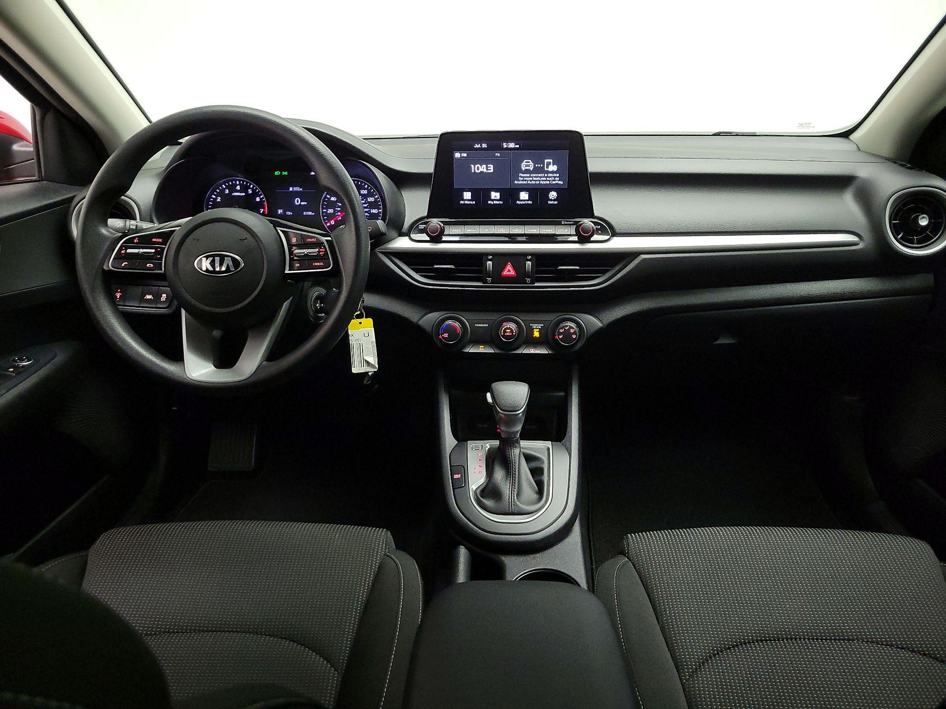 Thumbnail: 2020 Kia Forte - 9
