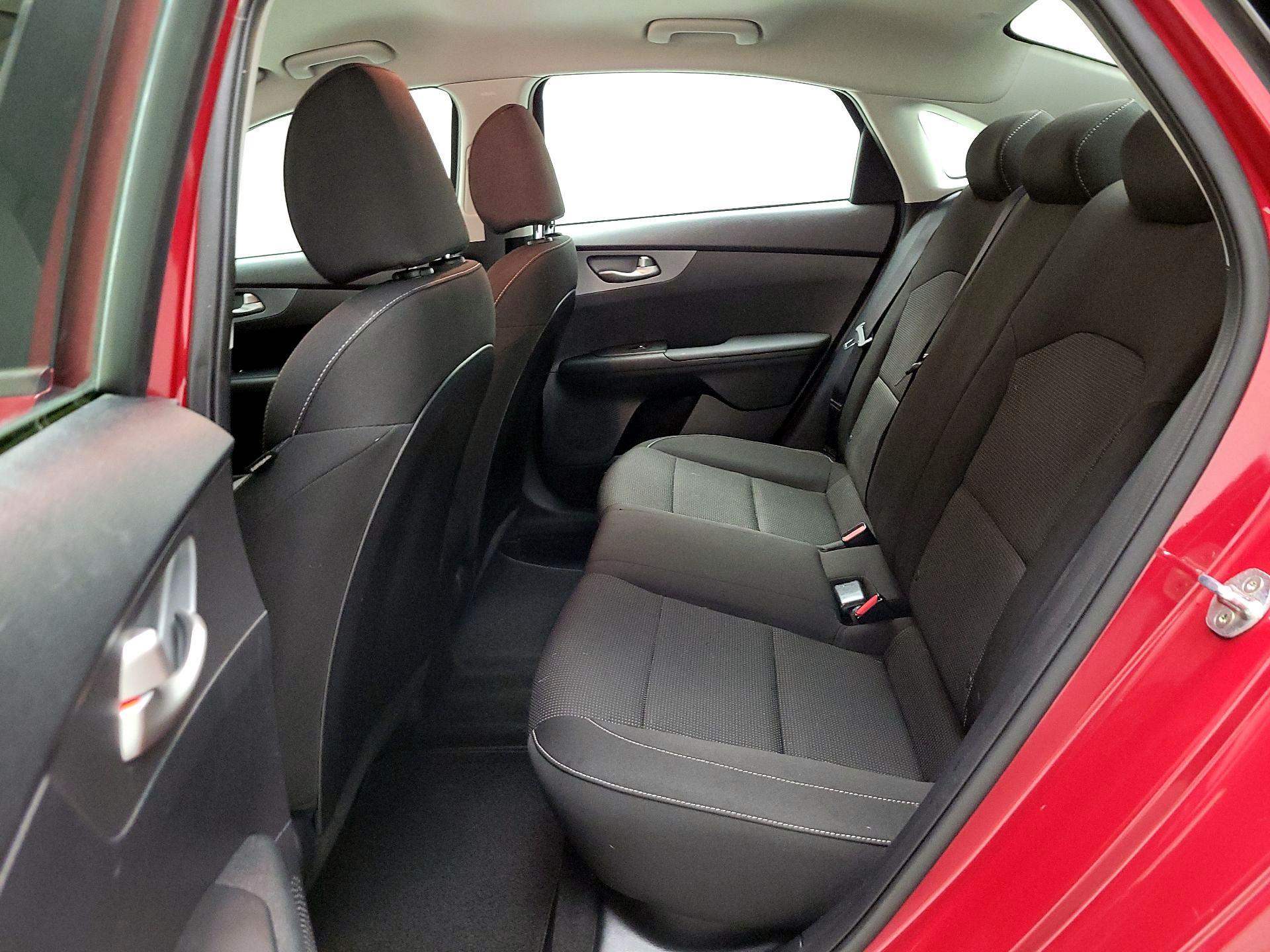 Thumbnail: 2020 Kia Forte - 19