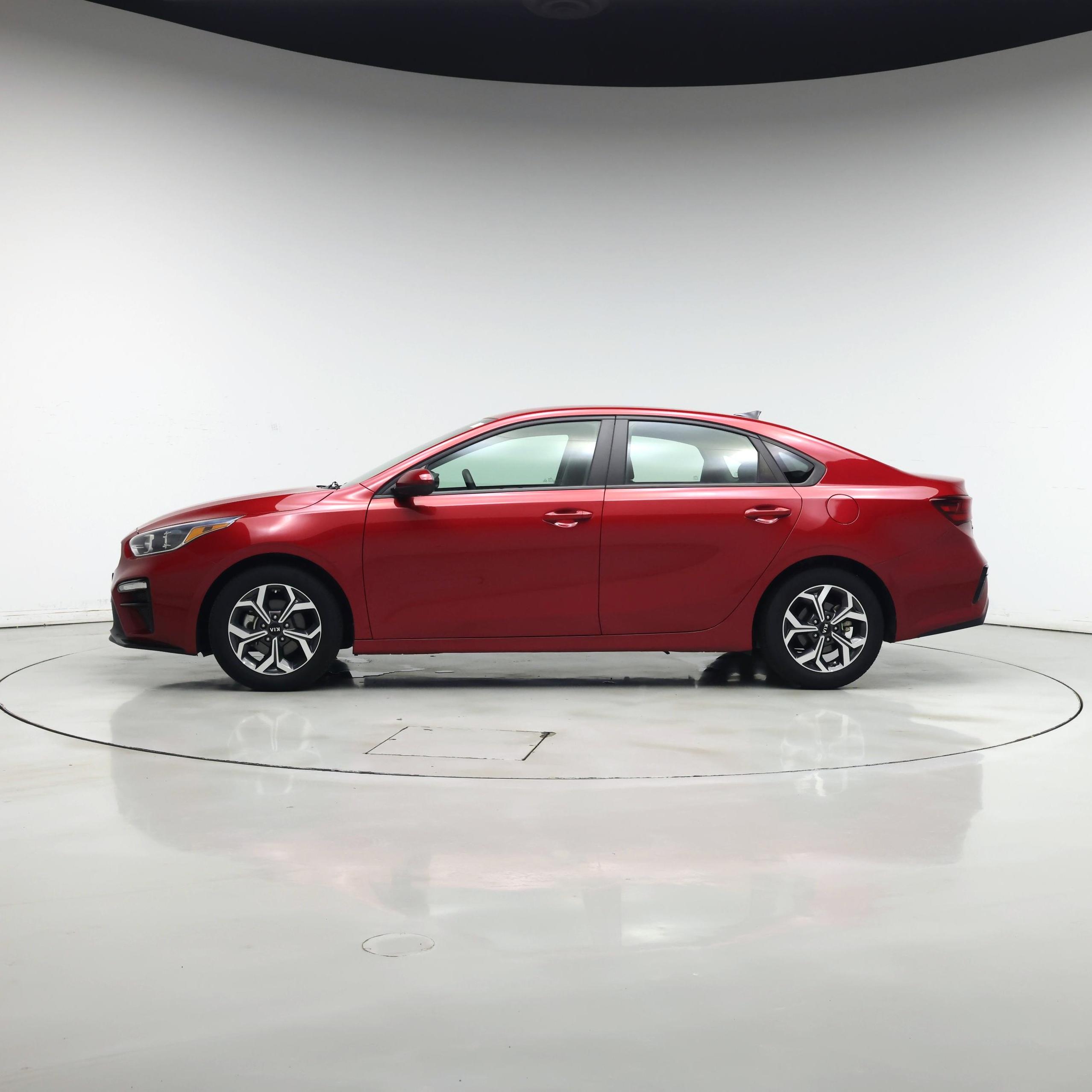 Thumbnail: 2020 Kia Forte - 3