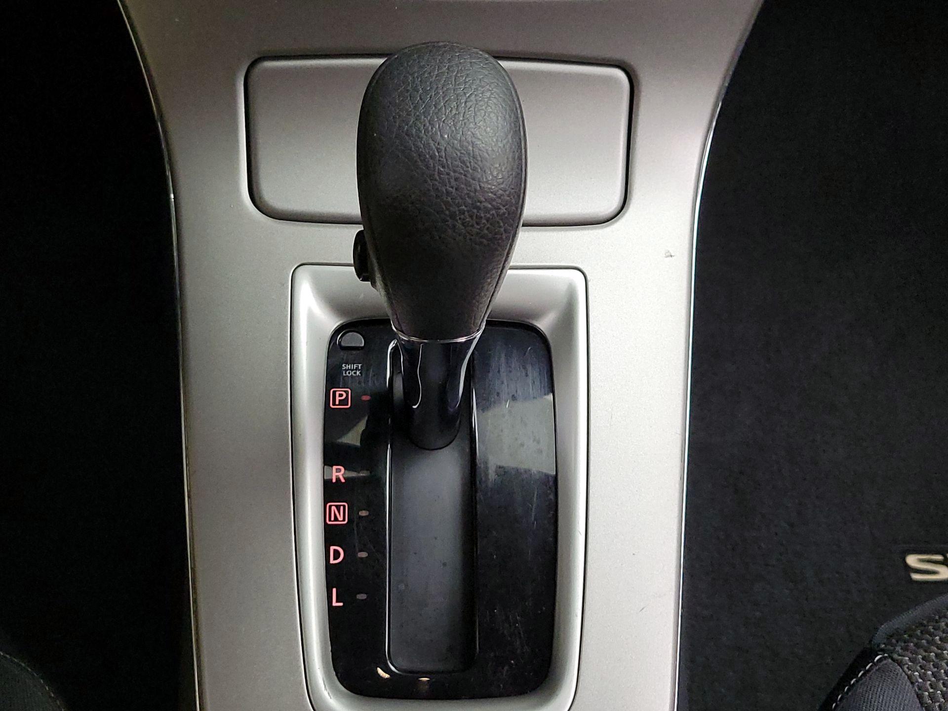 Thumbnail: 2015 Nissan Sentra - 14