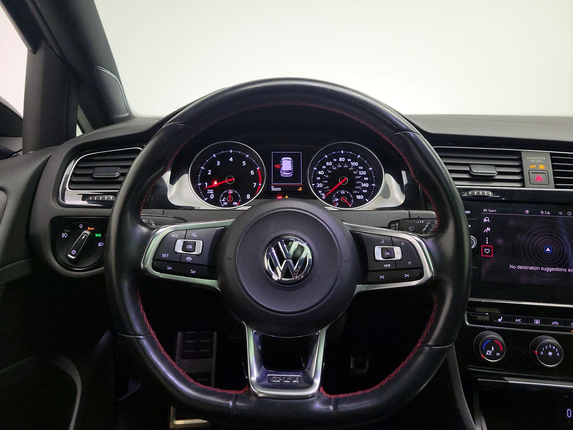 Thumbnail: 2021 Volkswagen Golf - 10