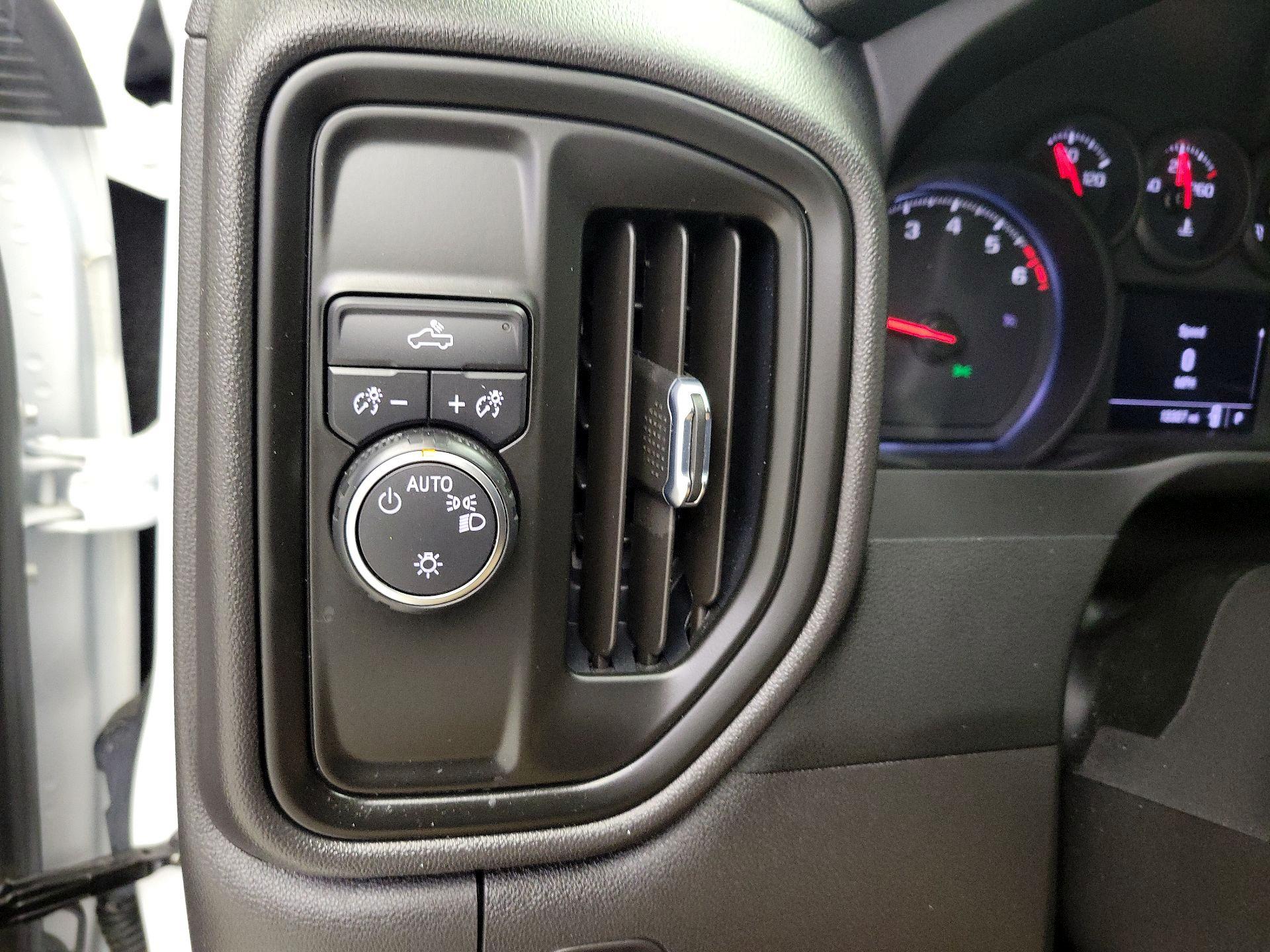 Thumbnail: 2023 Chevrolet Silverado 1500 - 13