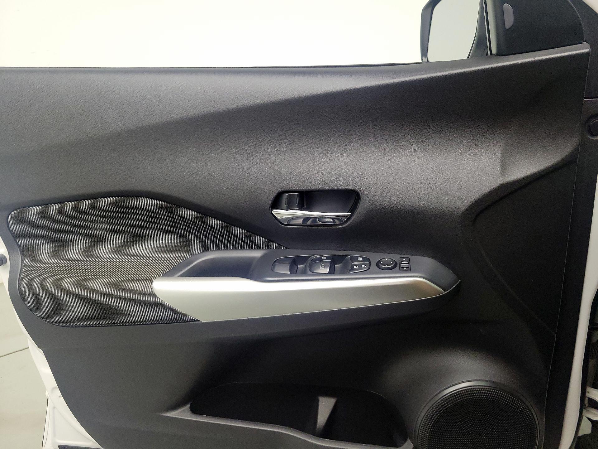 Thumbnail: 2019 Nissan Kicks - 12
