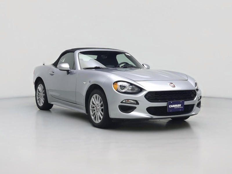 2019 Fiat 124 Spider Classica -
                  Naperville, IL