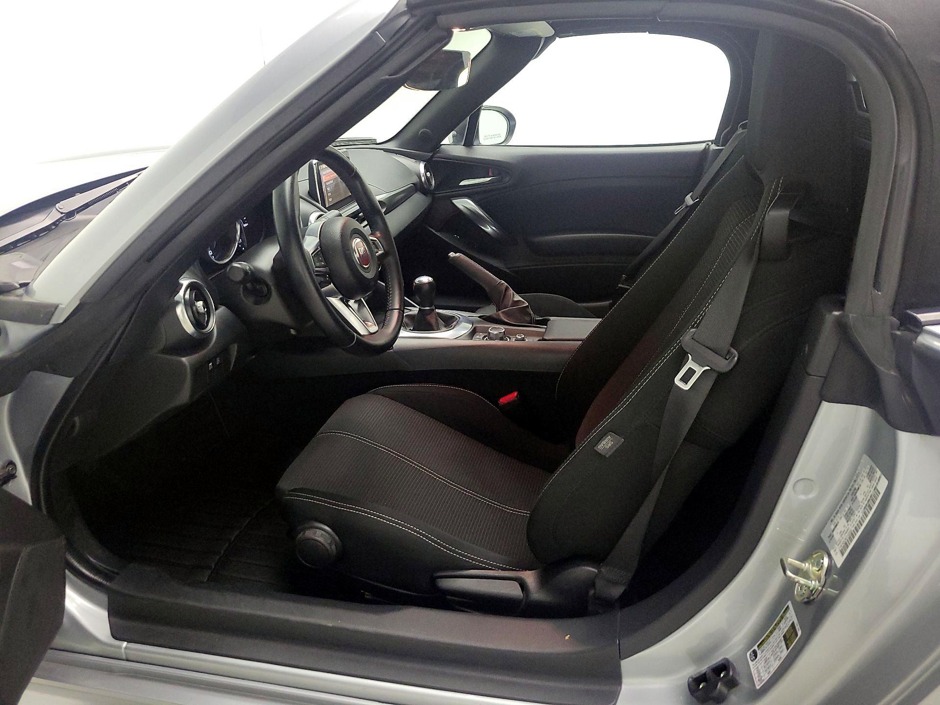 Thumbnail: 2019 Fiat 124 Spider - 11
