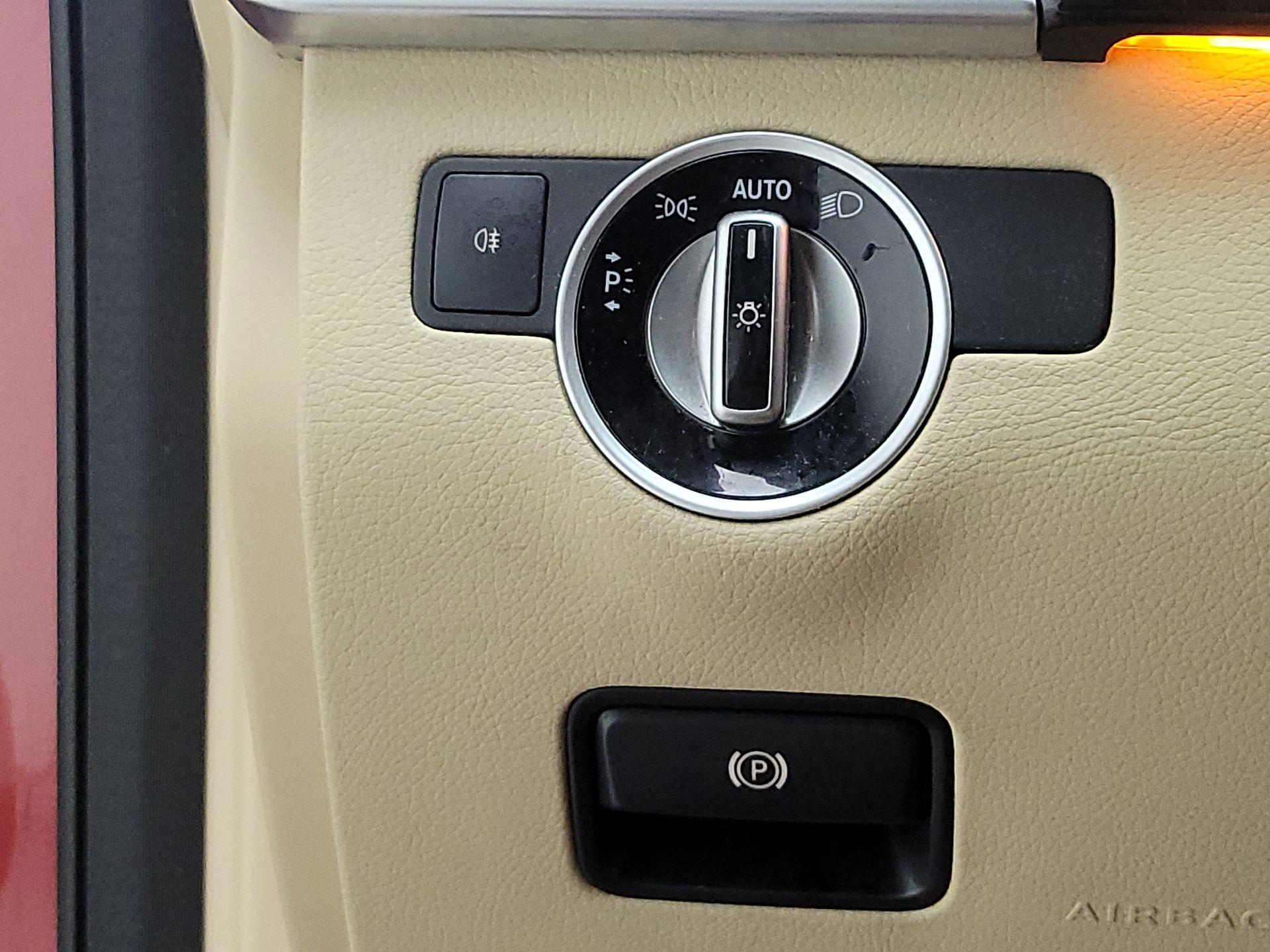 Thumbnail: 2016 Mercedes-Benz GLE - 13