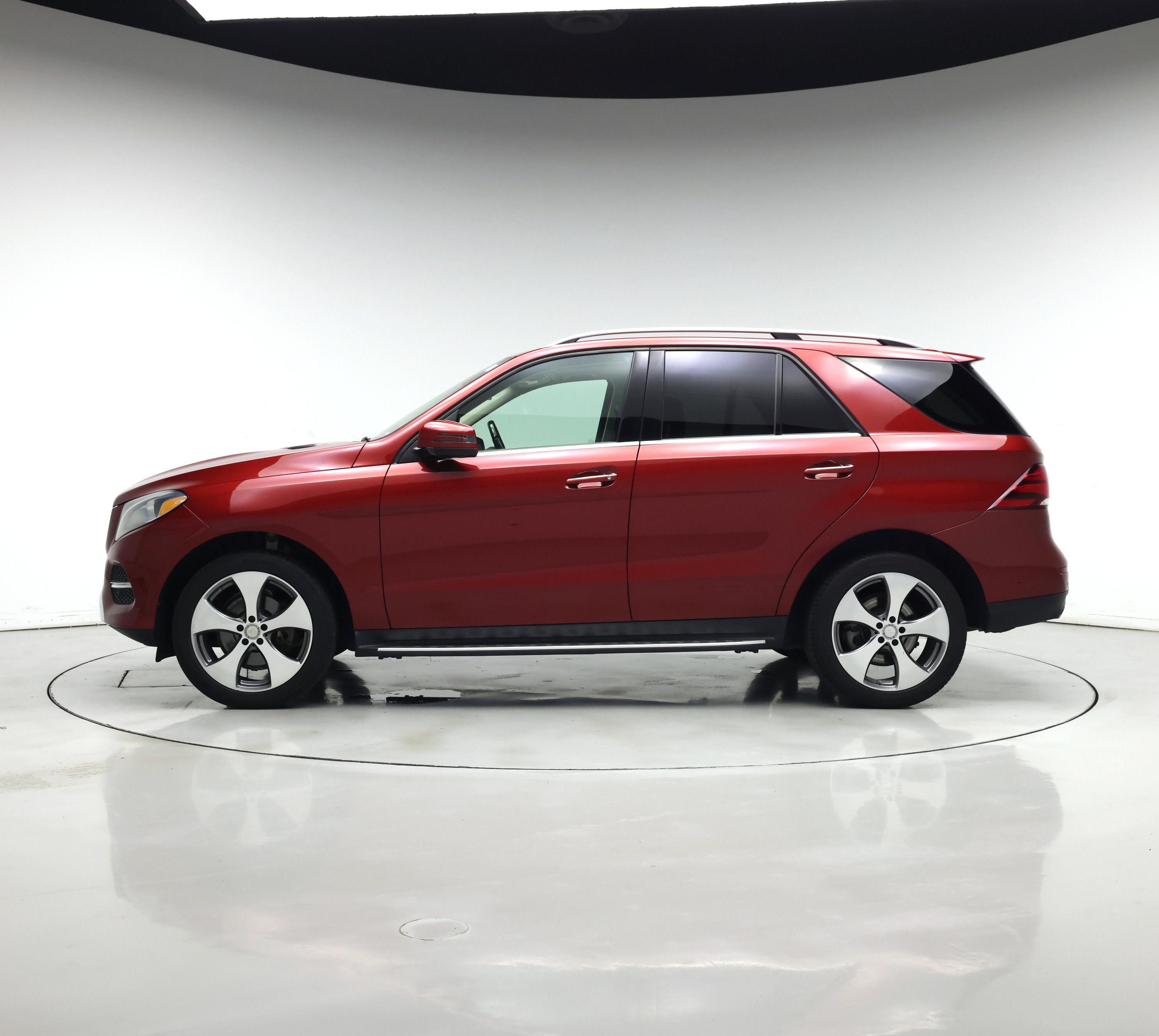 Thumbnail: 2016 Mercedes-Benz GLE - 3