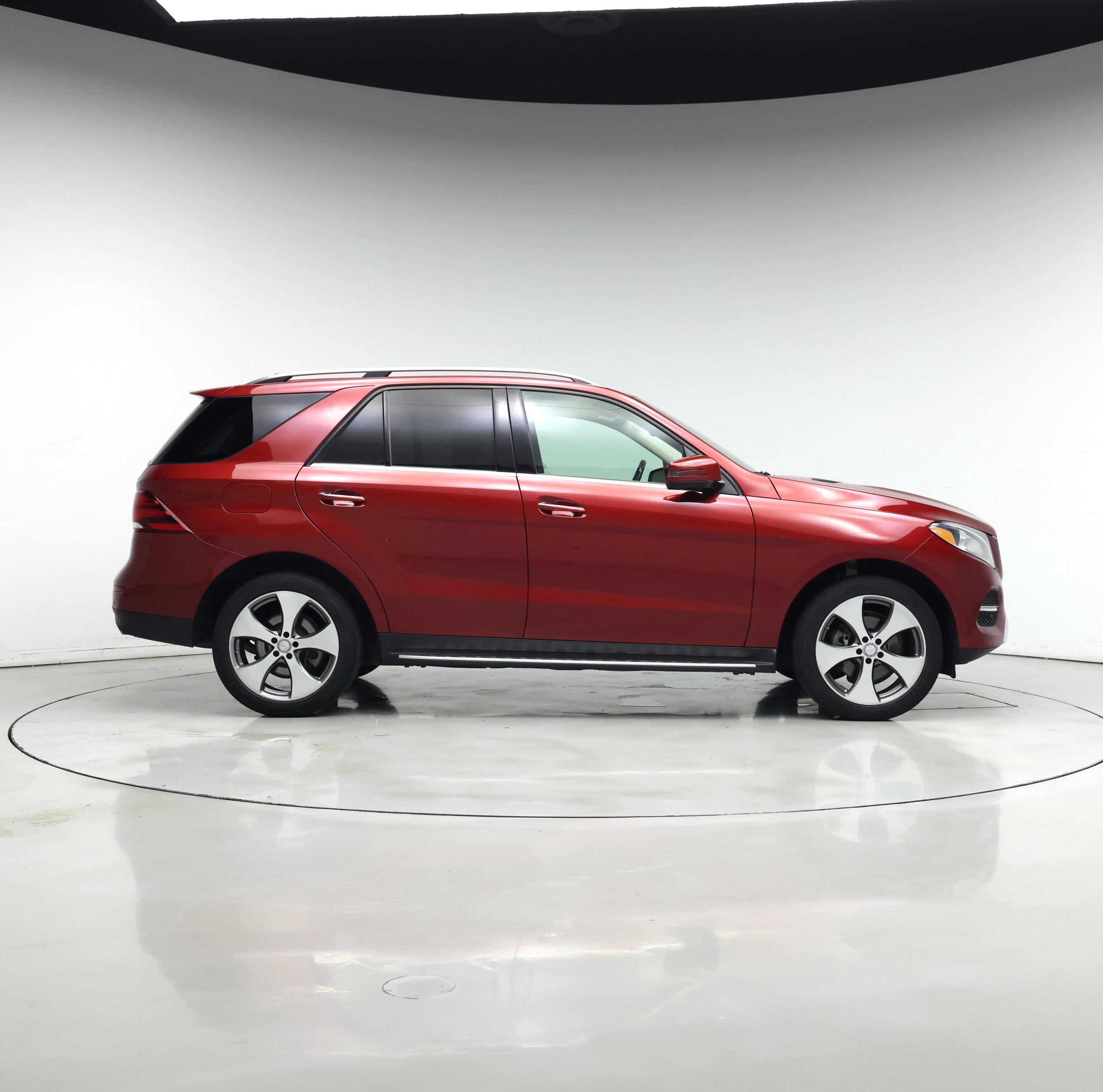 Thumbnail: 2016 Mercedes-Benz GLE - 7