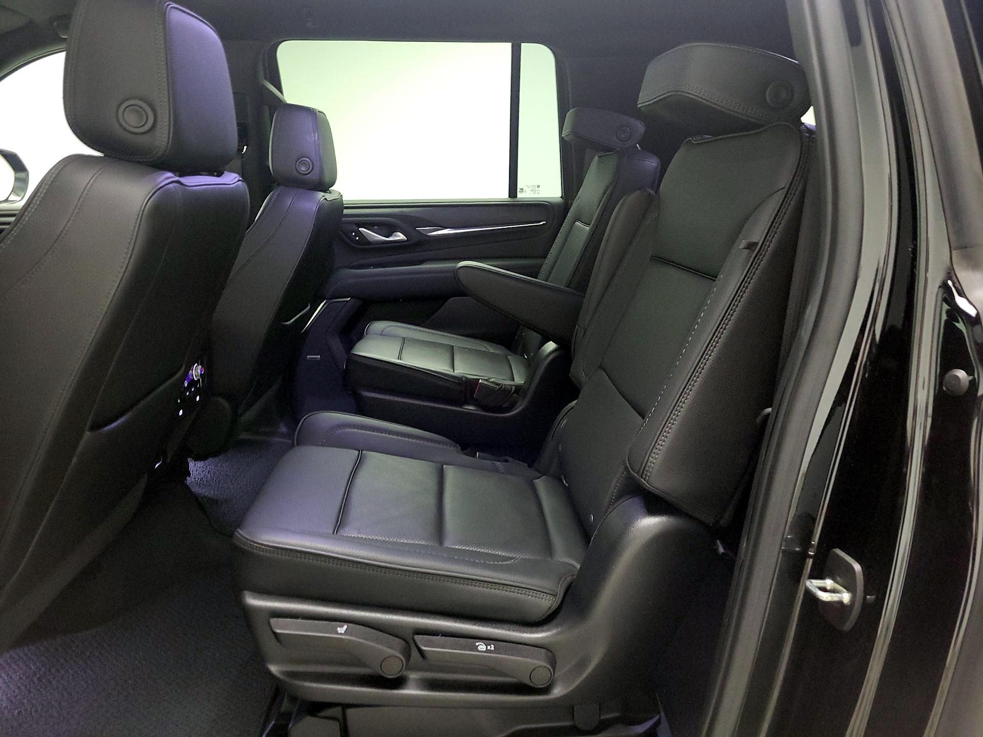 Thumbnail: 2022 GMC Yukon XL - 19