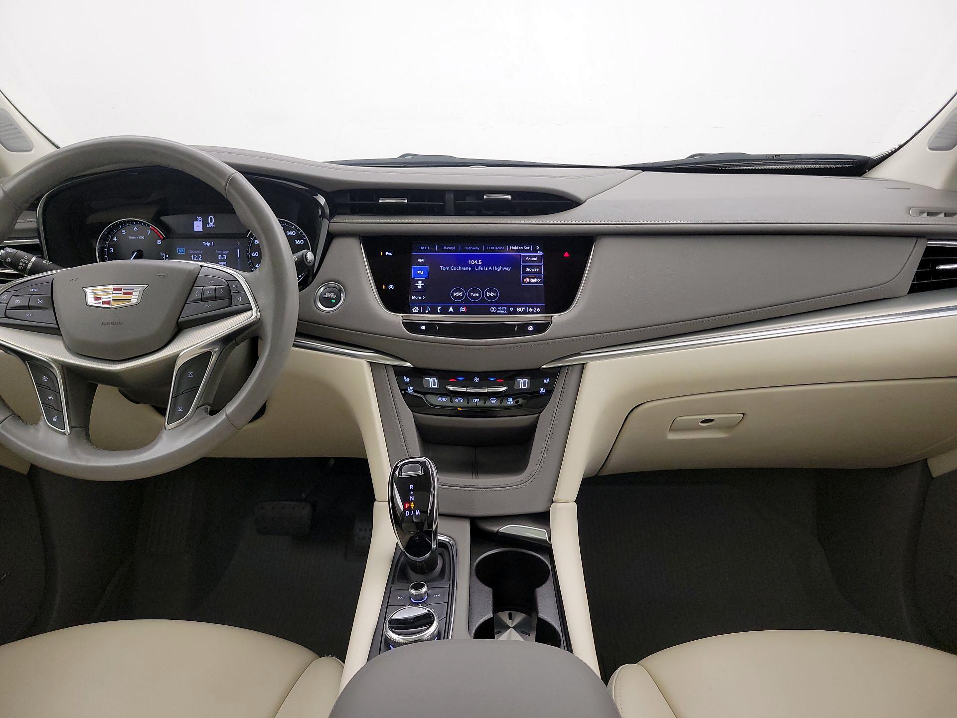 Thumbnail: 2023 Cadillac XT5 - 9