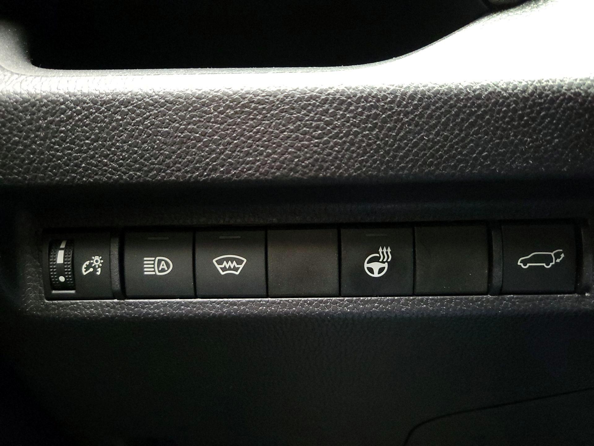 Thumbnail: 2024 Toyota RAV4 - 13