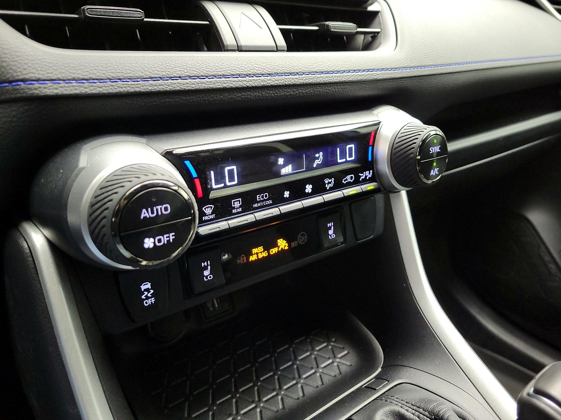 Thumbnail: 2024 Toyota RAV4 - 16
