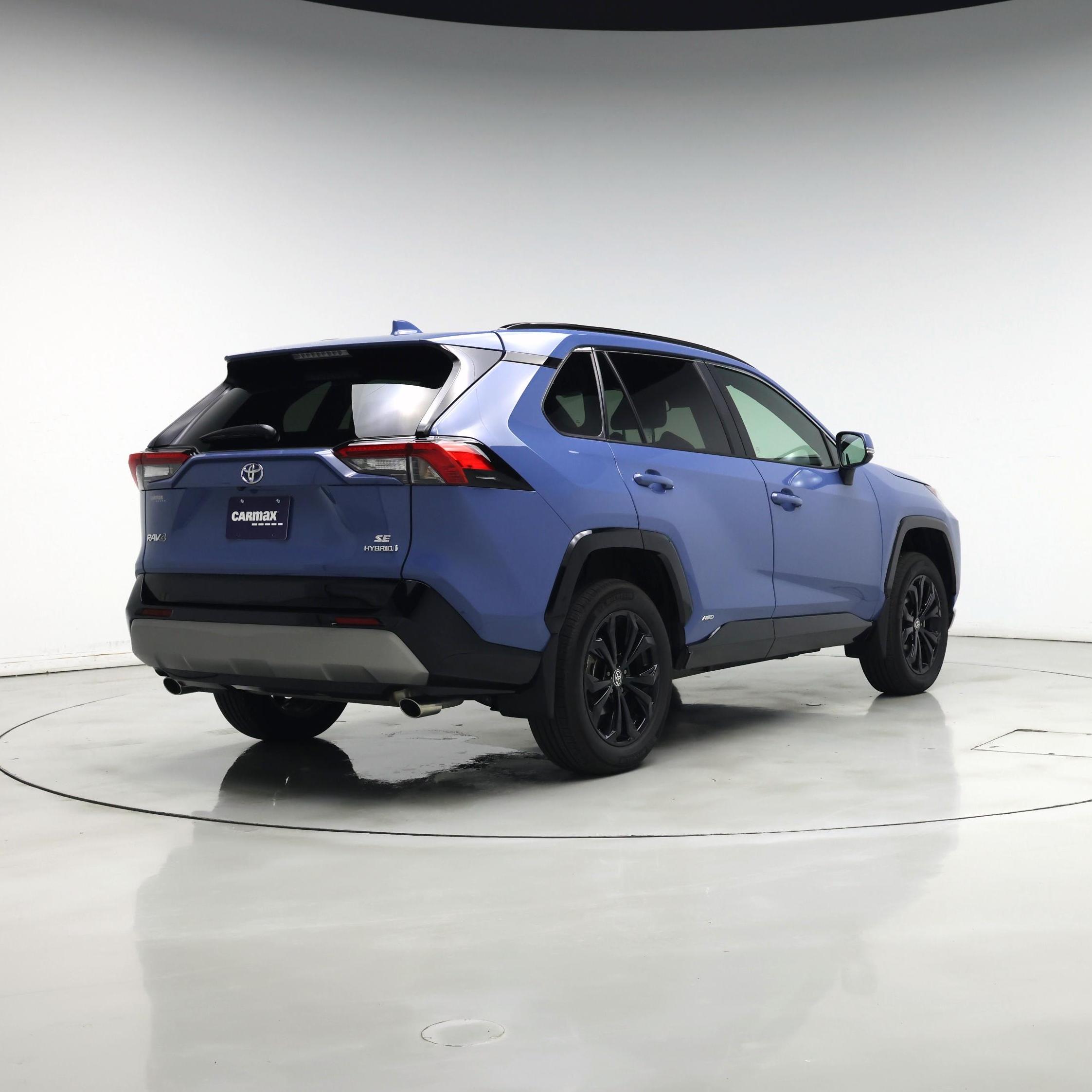 Thumbnail: 2024 Toyota RAV4 - 8