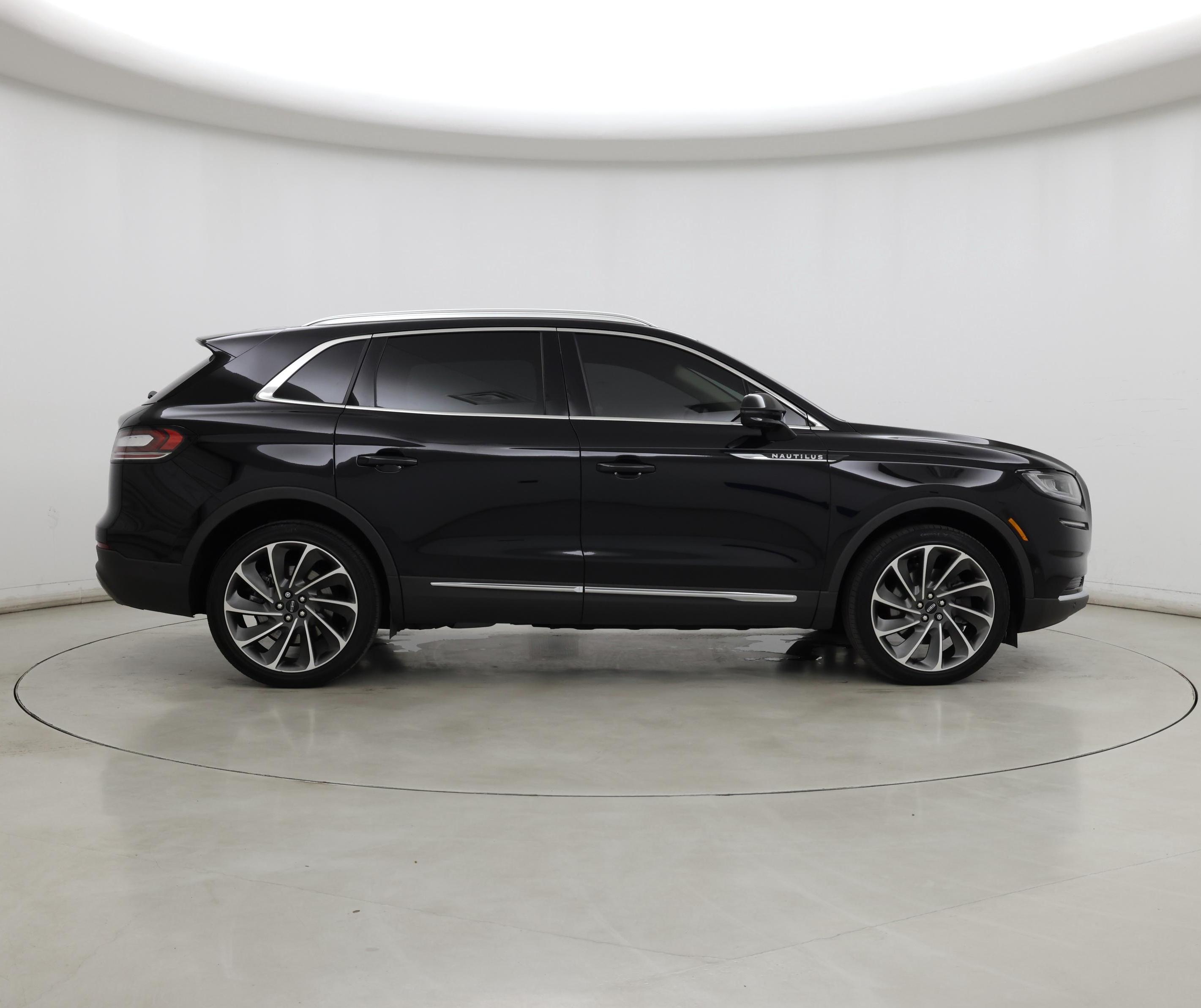 Thumbnail: 2022 Lincoln Nautilus - 7