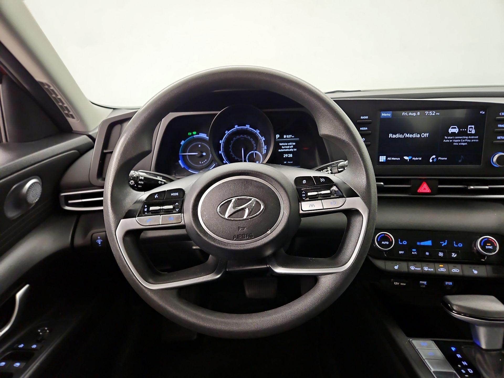 Thumbnail: 2023 Hyundai Elantra - 10