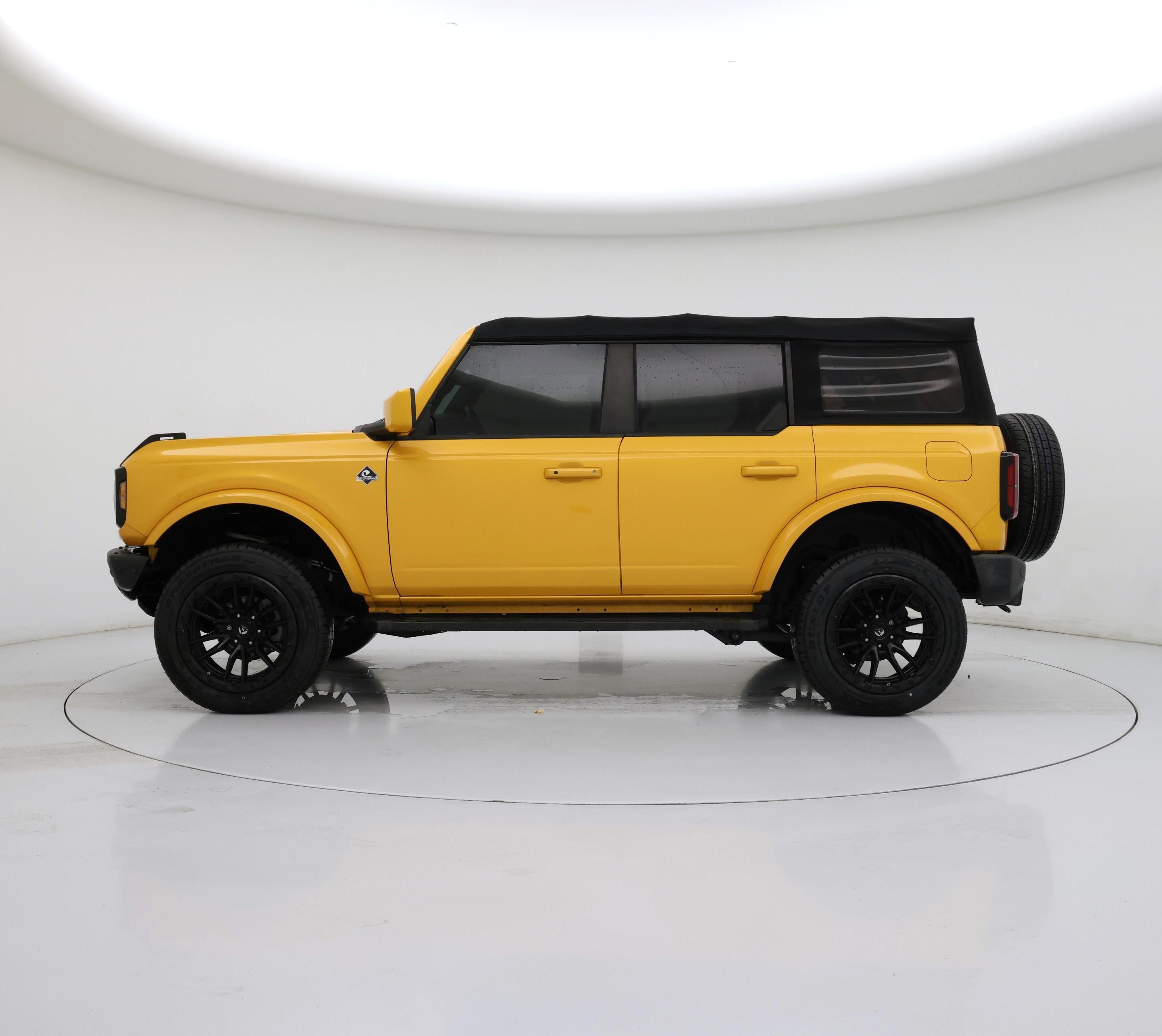 Thumbnail: 2021 Ford Bronco - 3