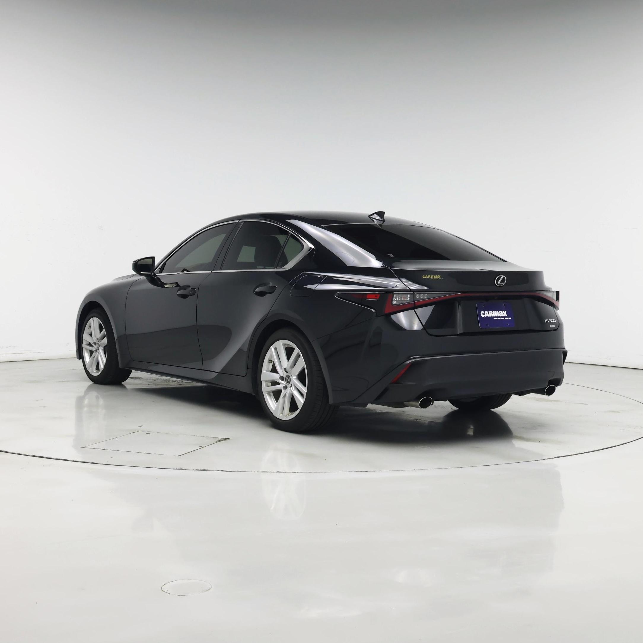 Thumbnail: 2021 Lexus IS - 2