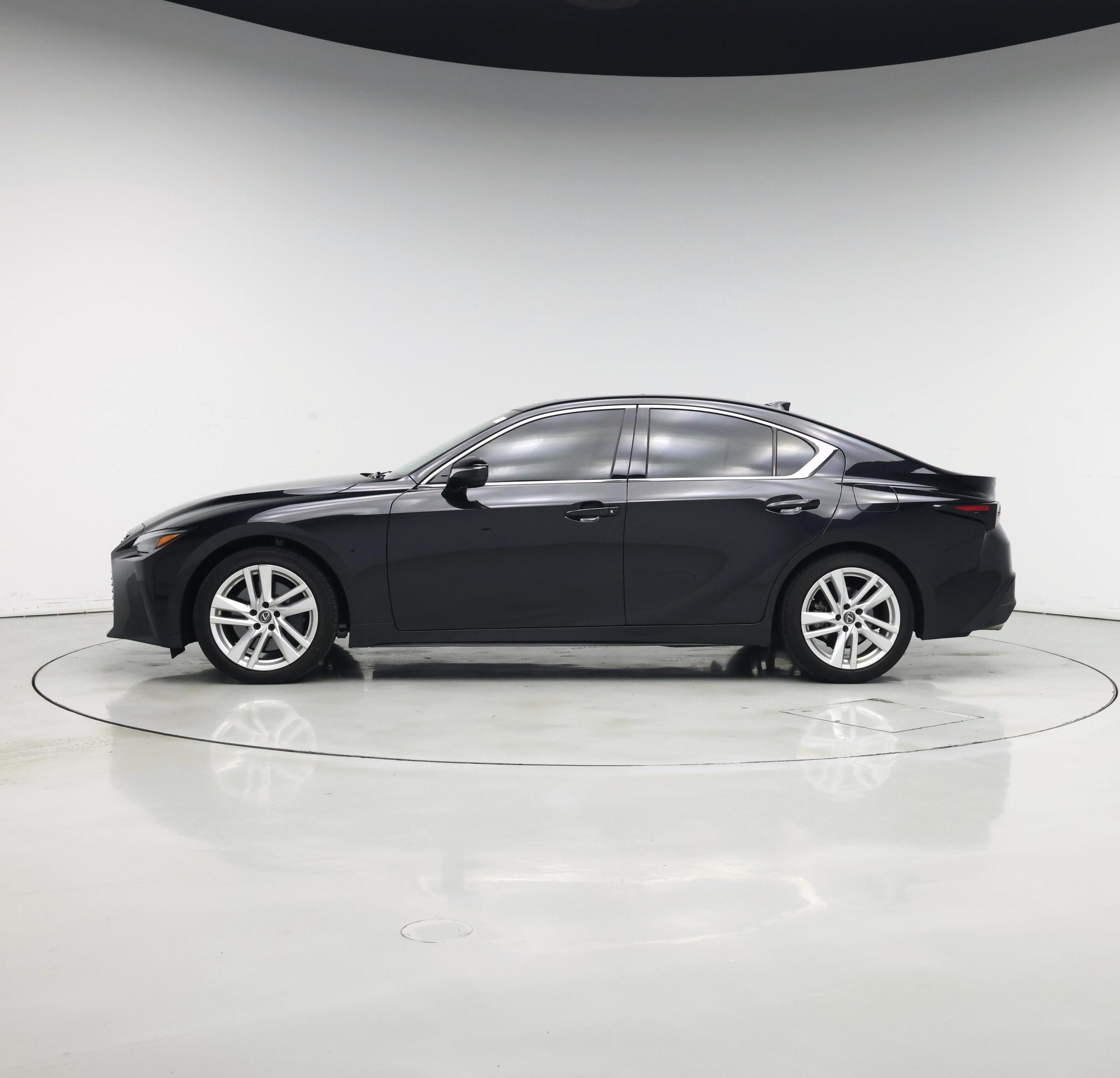 Thumbnail: 2021 Lexus IS - 3