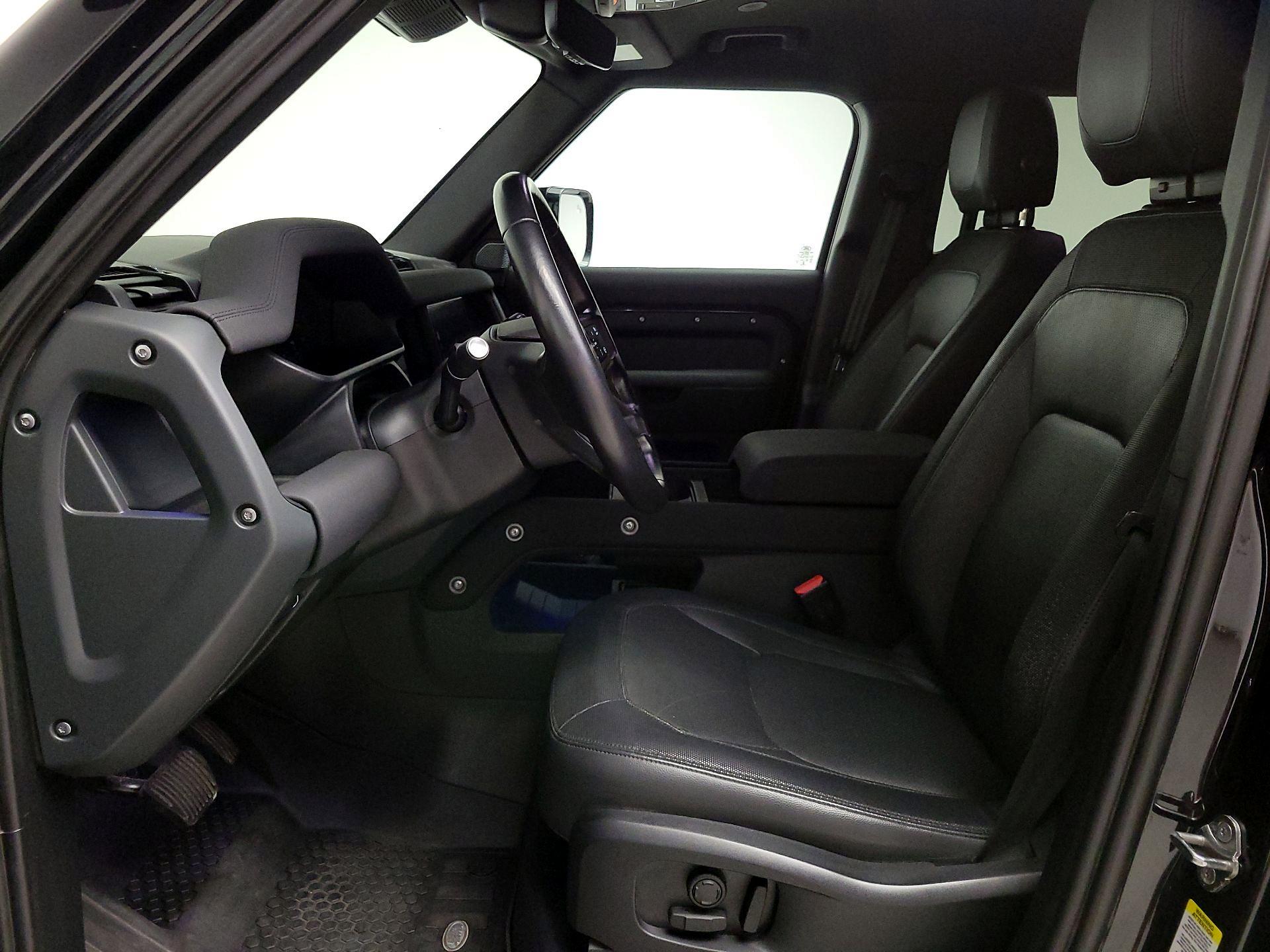 Thumbnail: 2023 Land Rover Defender - 11