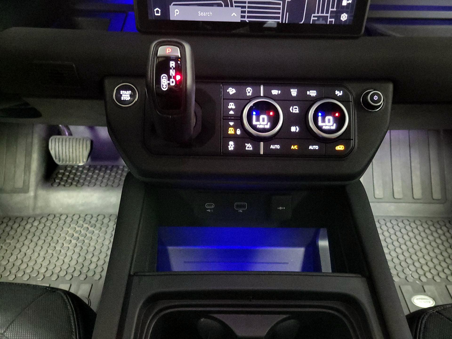 Thumbnail: 2023 Land Rover Defender - 18
