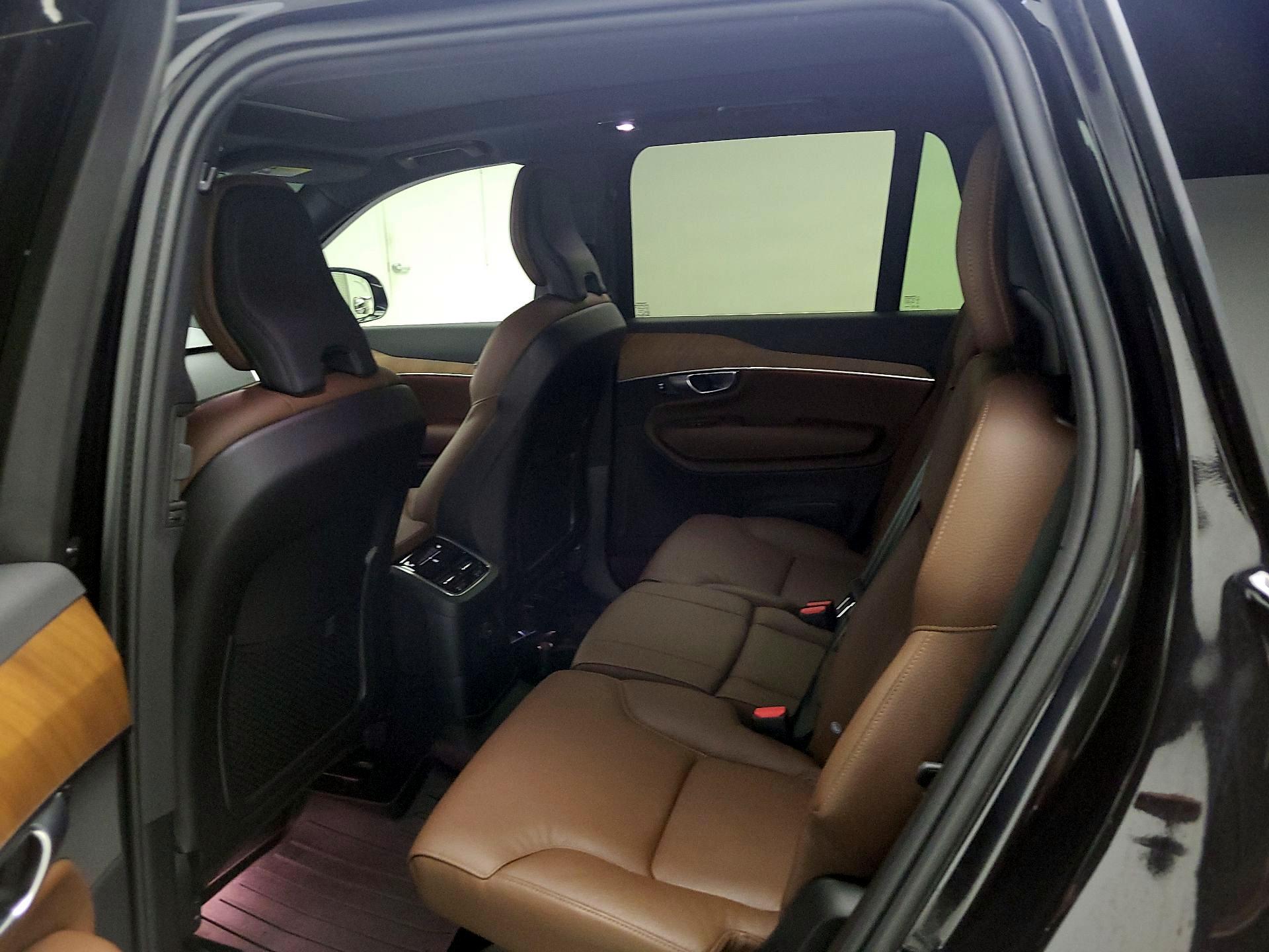 Thumbnail: 2024 Volvo XC90 - 17