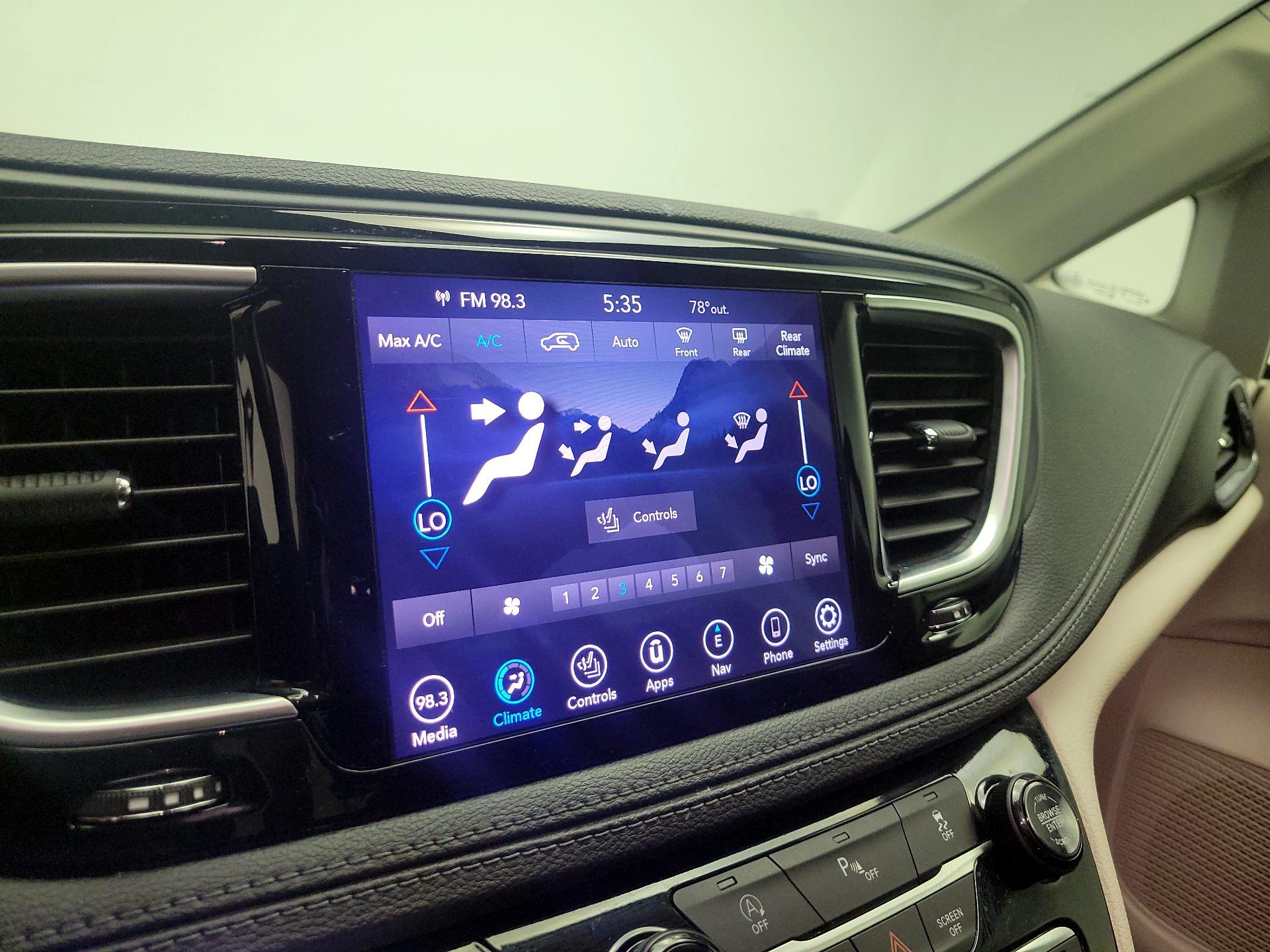 Thumbnail: 2020 Chrysler Pacifica - 15