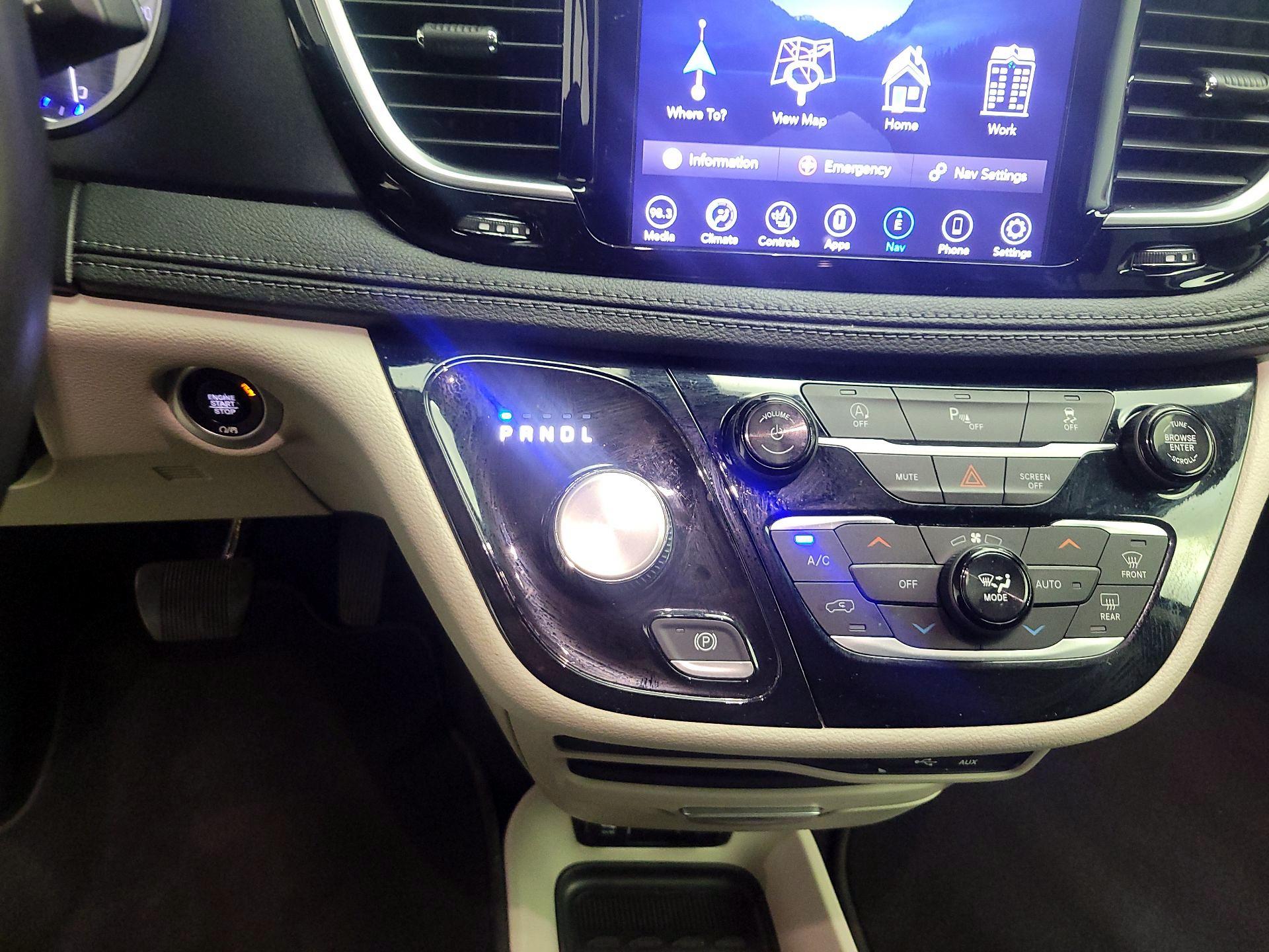 Thumbnail: 2020 Chrysler Pacifica - 16