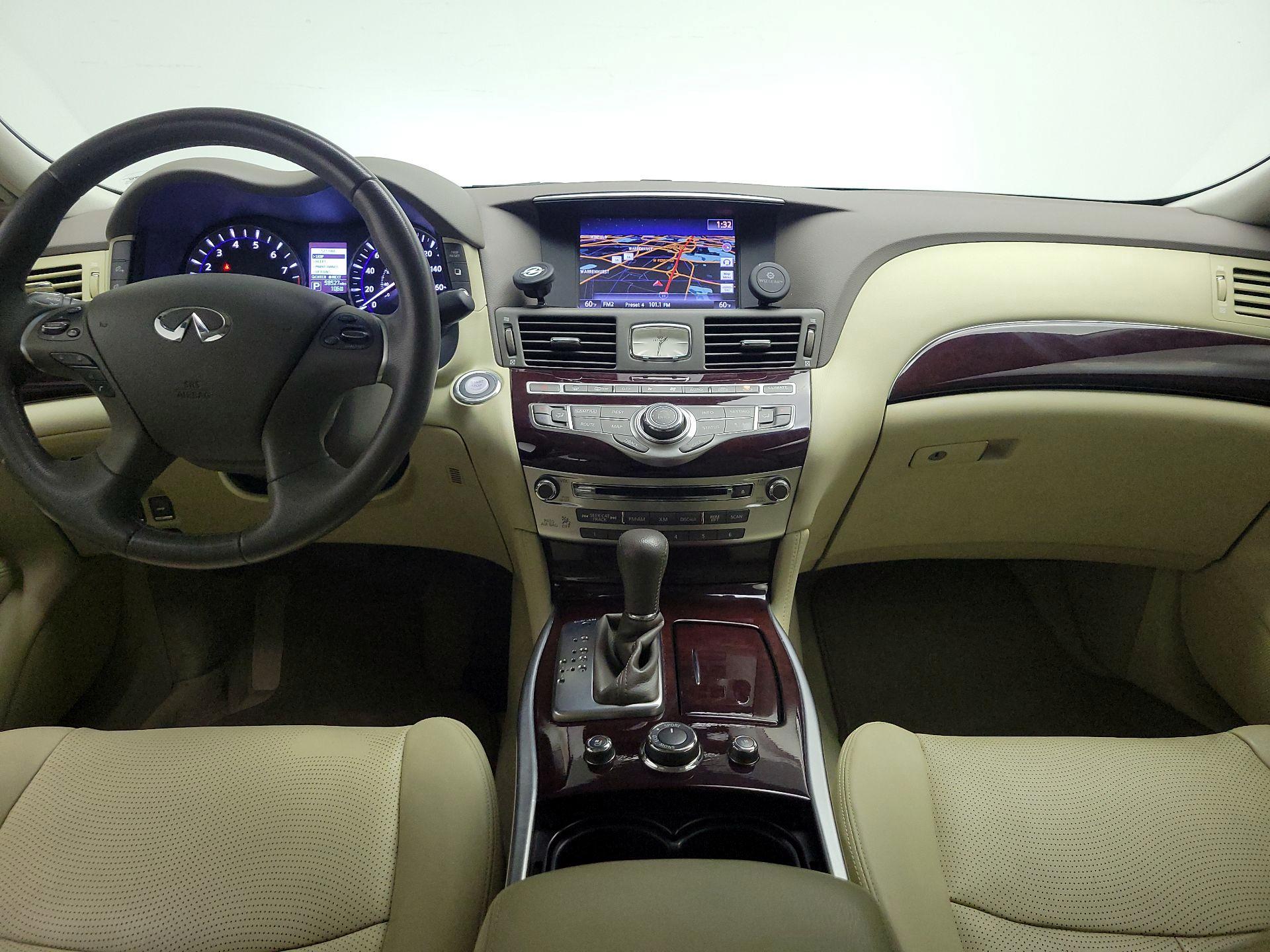 Thumbnail: 2015 INFINITI Q70 - 9