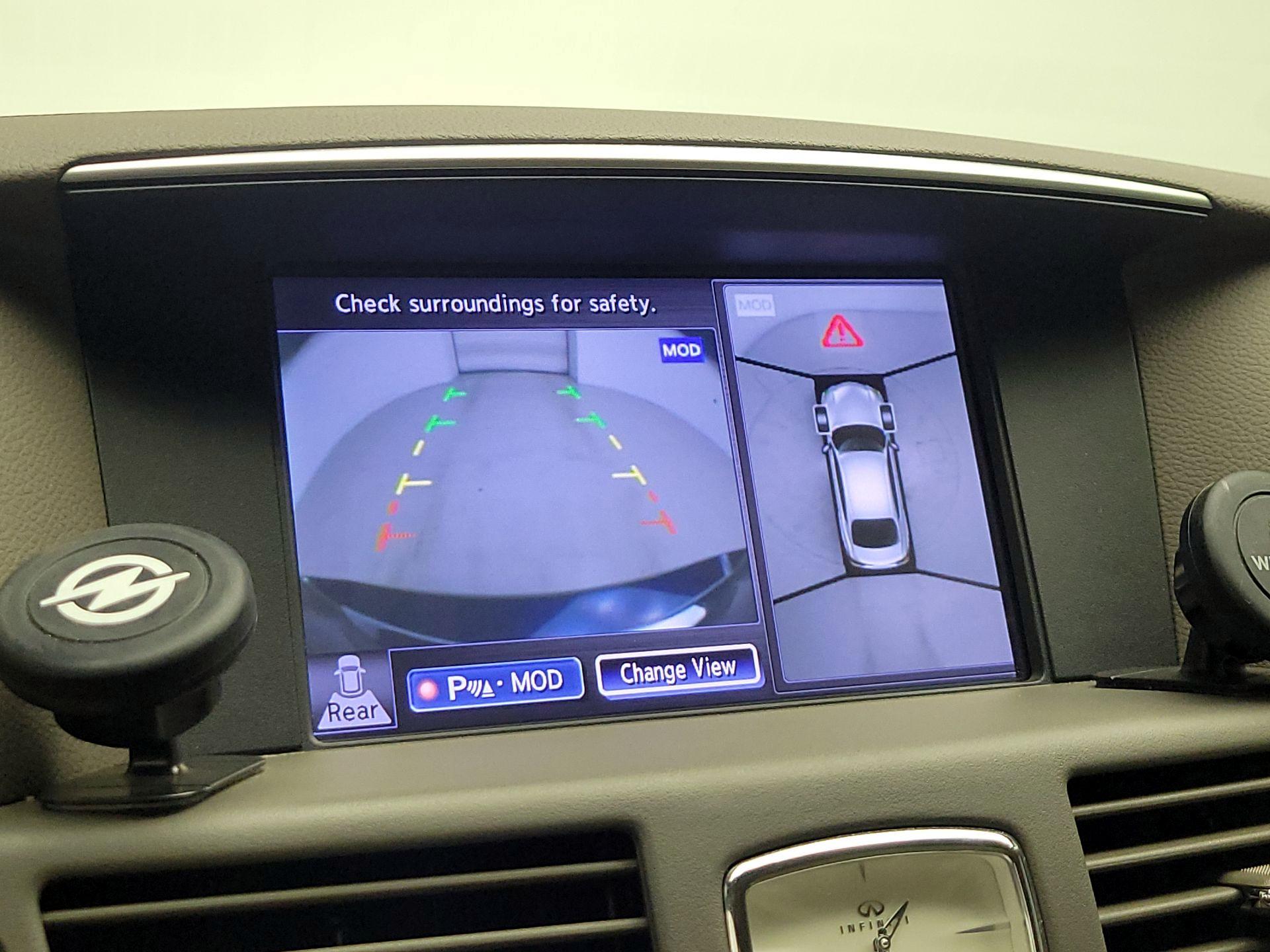 Thumbnail: 2015 INFINITI Q70 - 15