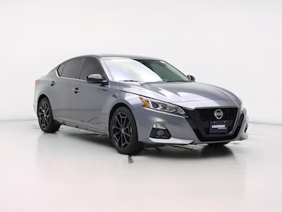 Gray 2022 Nissan Altima SR
