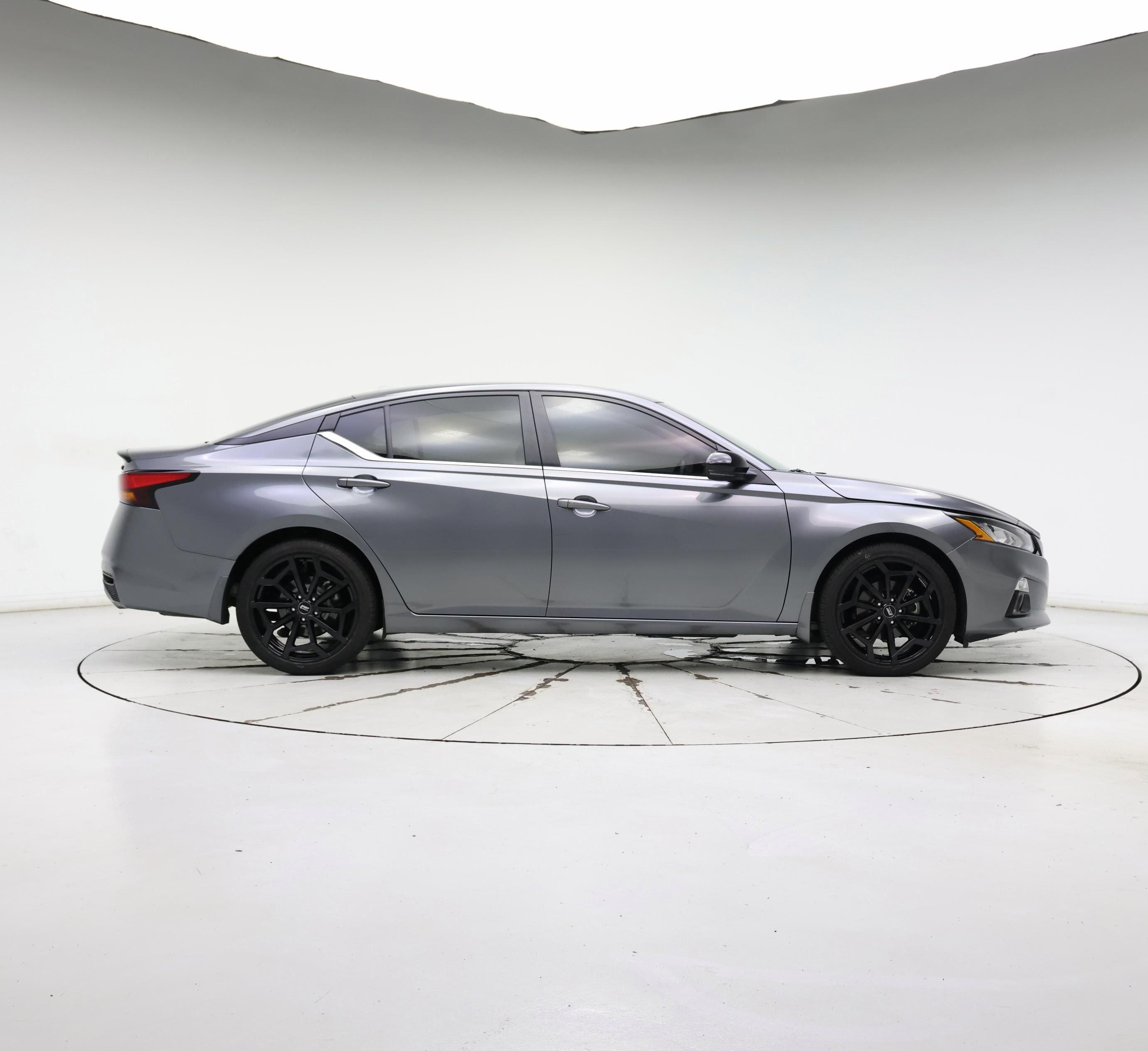 Thumbnail: 2022 Nissan Altima - 7