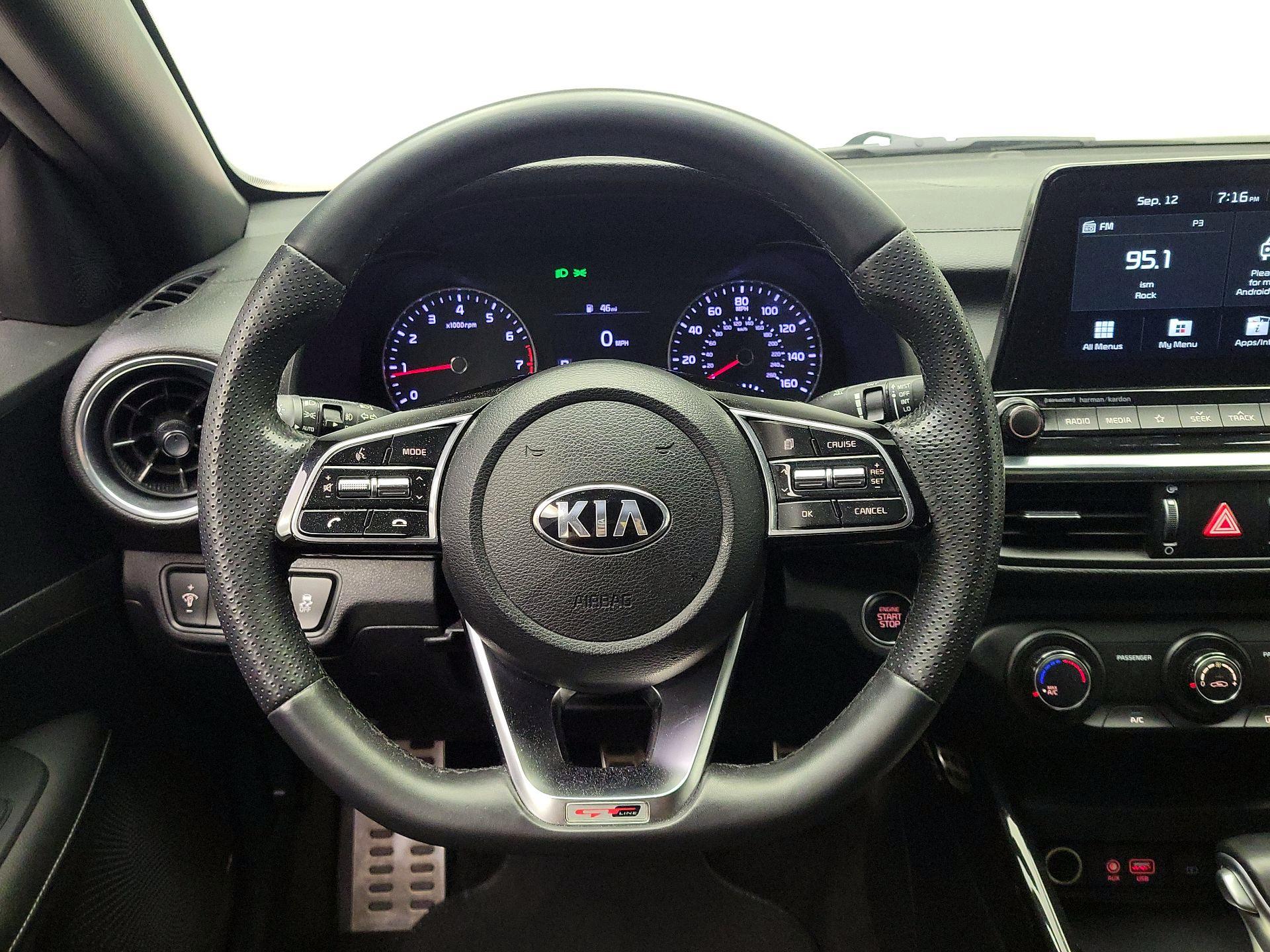Thumbnail: 2021 Kia Forte - 10