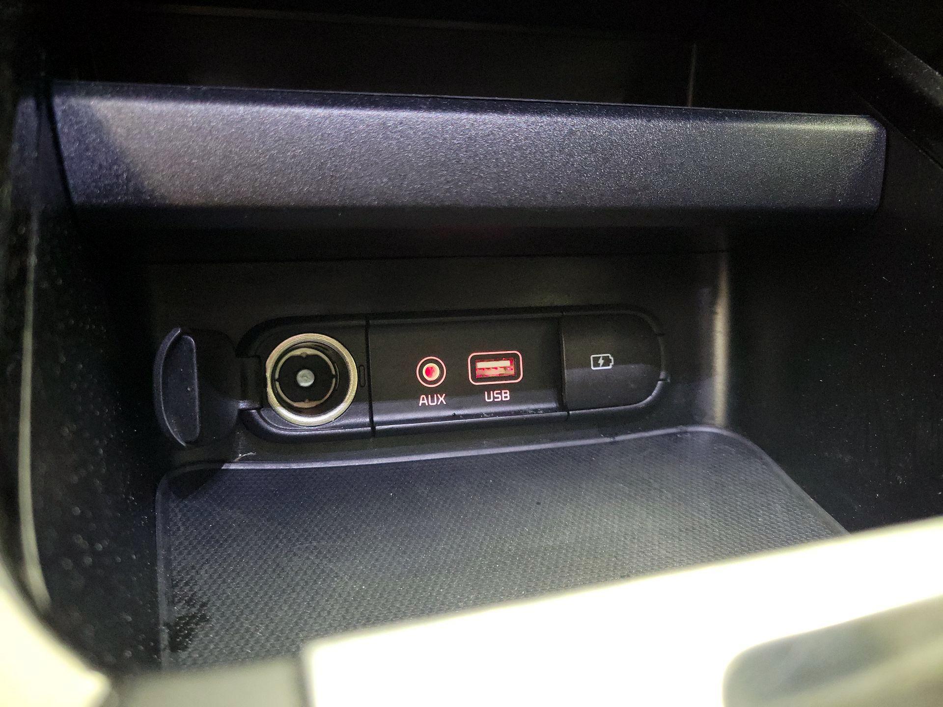 Thumbnail: 2021 Kia Forte - 18