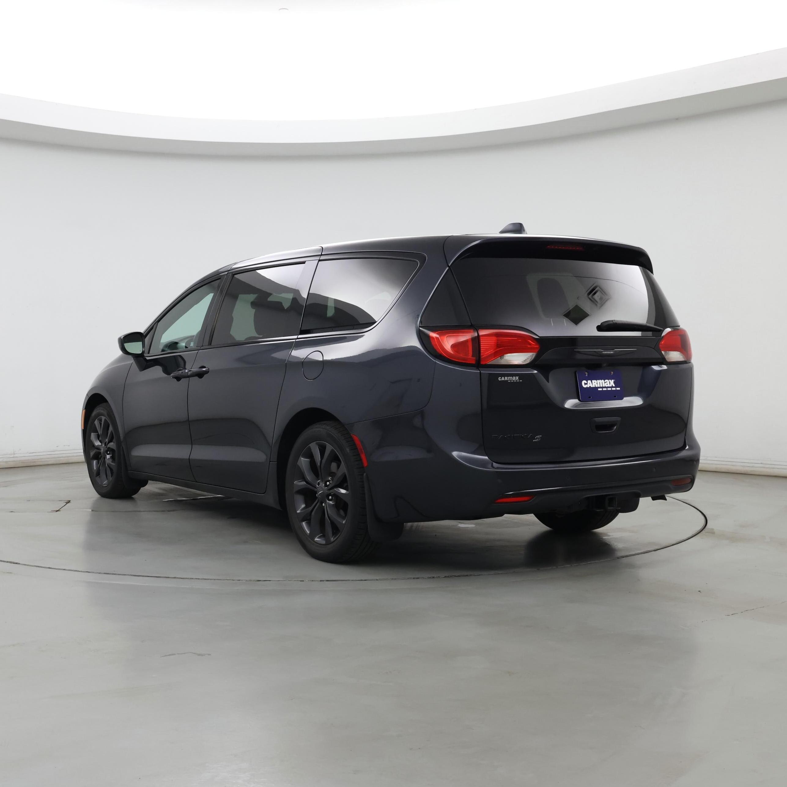 Thumbnail: 2020 Chrysler Pacifica - 2