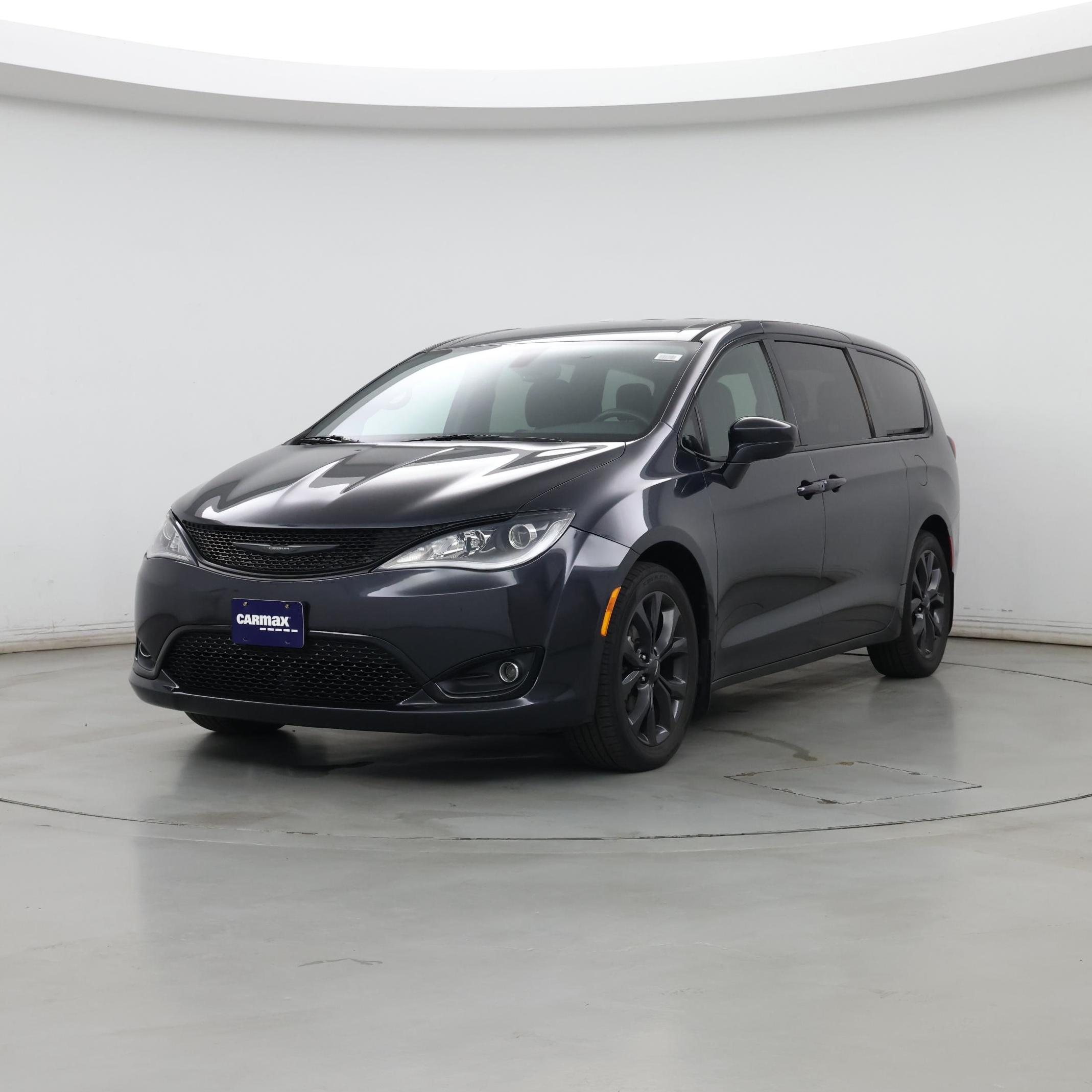 Thumbnail: 2020 Chrysler Pacifica - 4