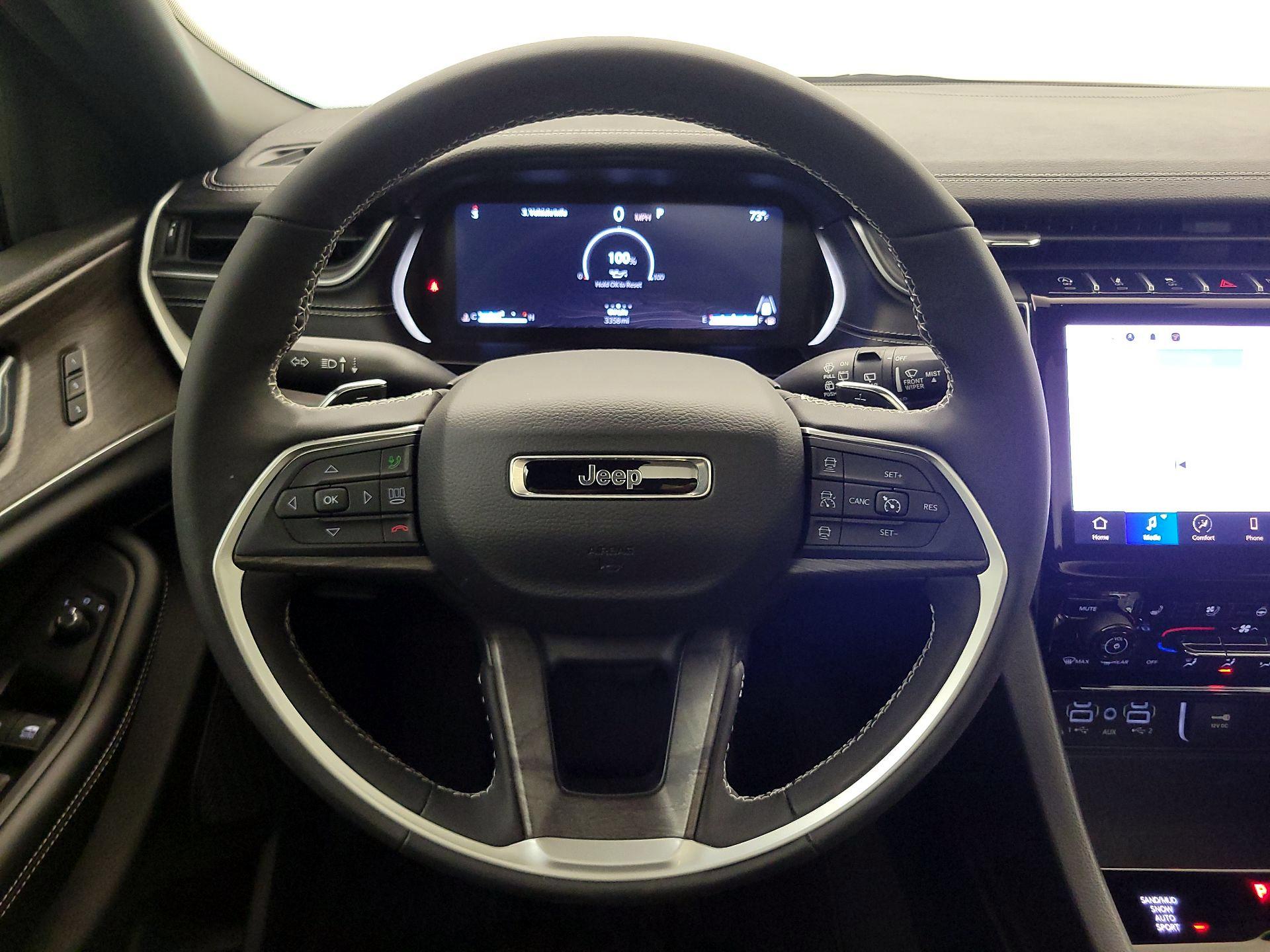 Thumbnail: 2025 Jeep Grand Cherokee - 10