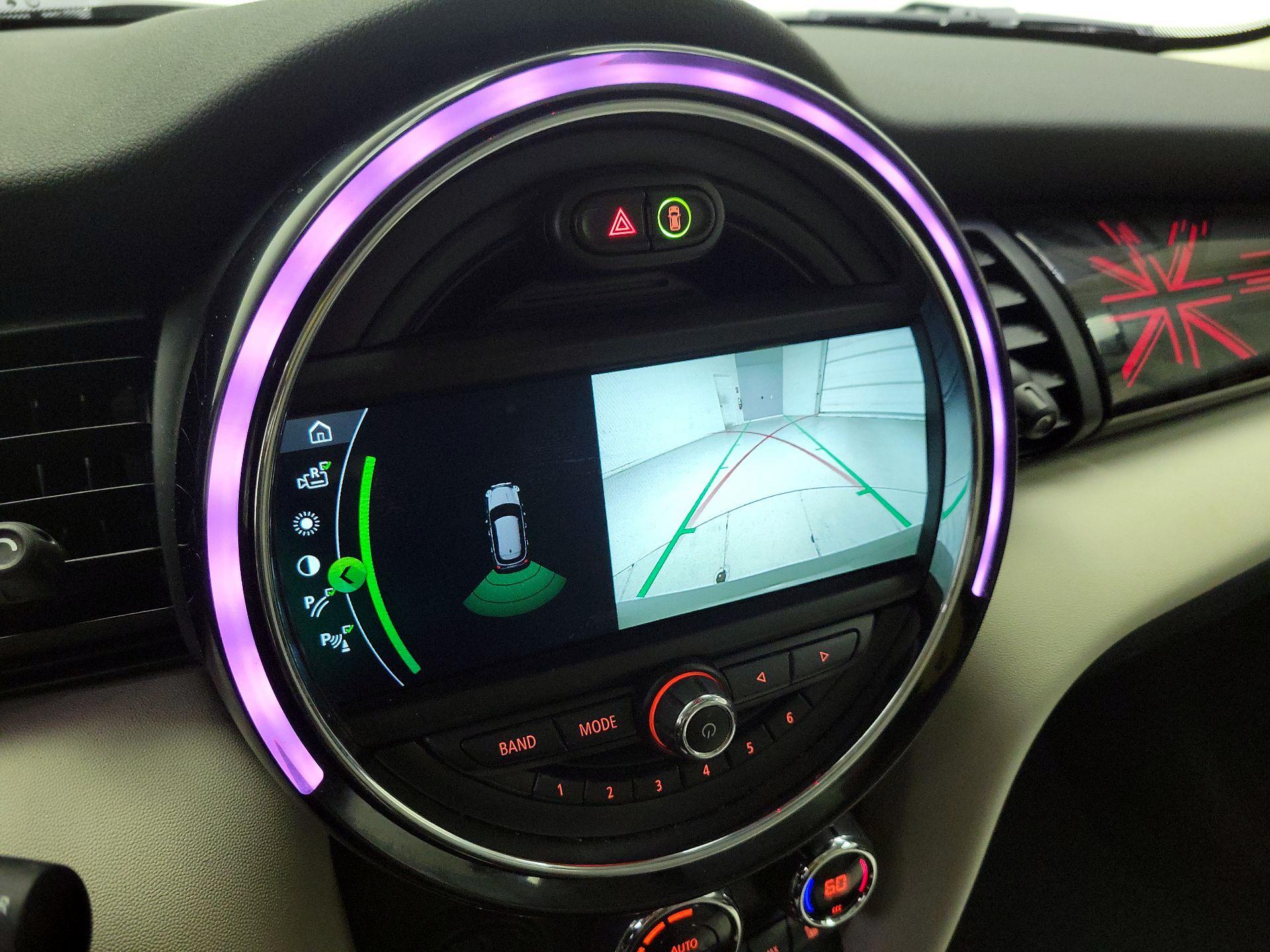 Thumbnail: 2019 MINI Cooper Hardtop - 15