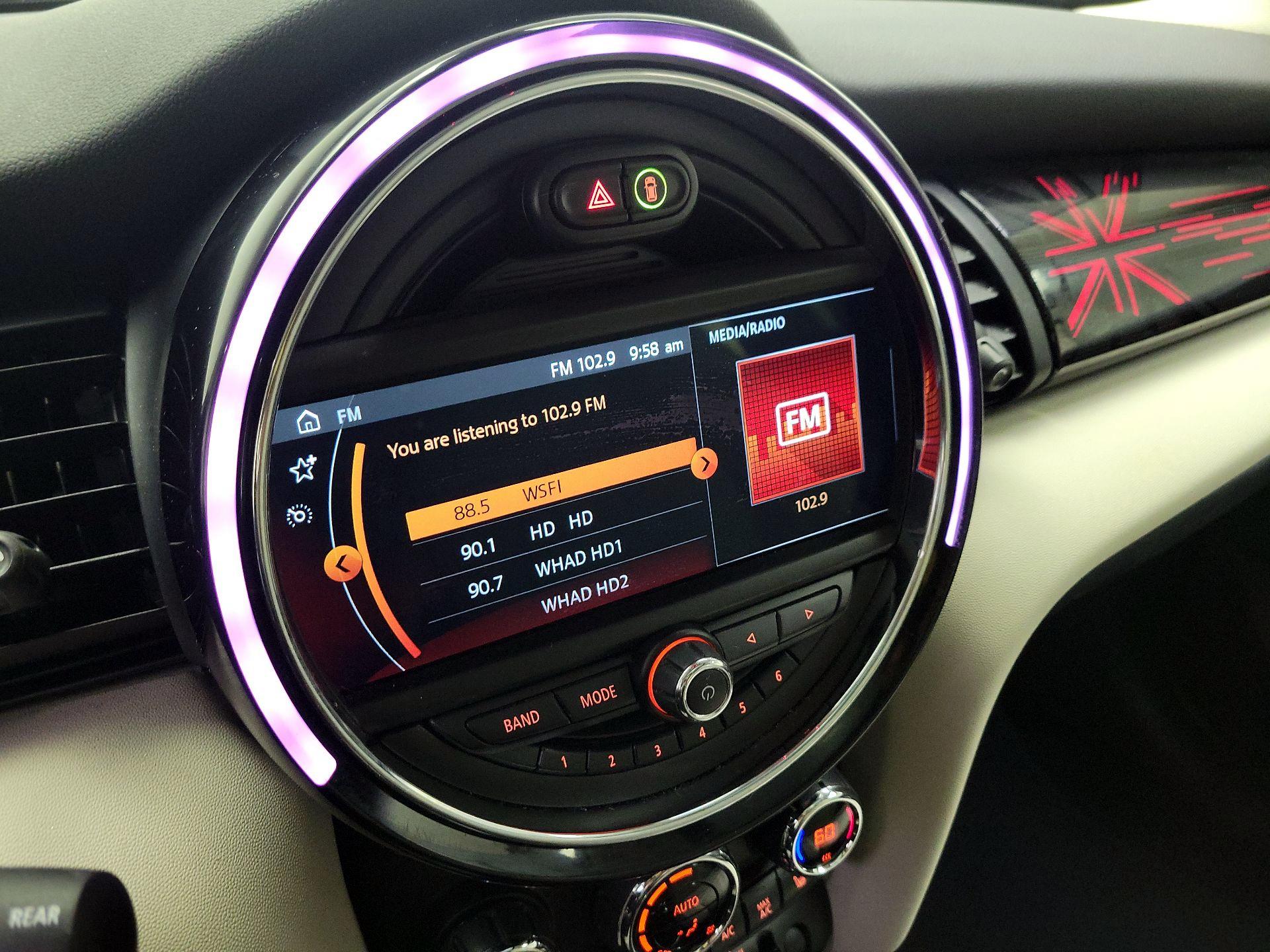 Thumbnail: 2019 MINI Cooper Hardtop - 16