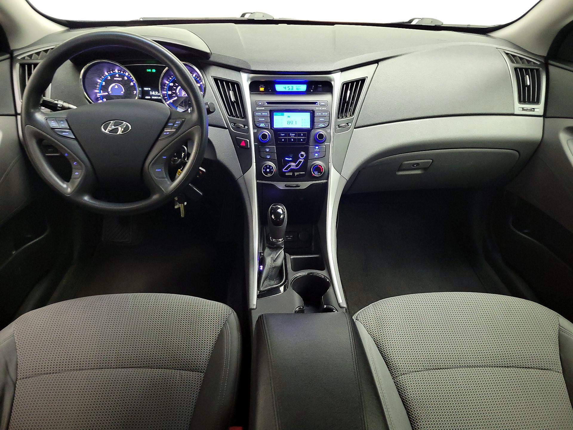 Thumbnail: 2013 Hyundai Sonata - 9
