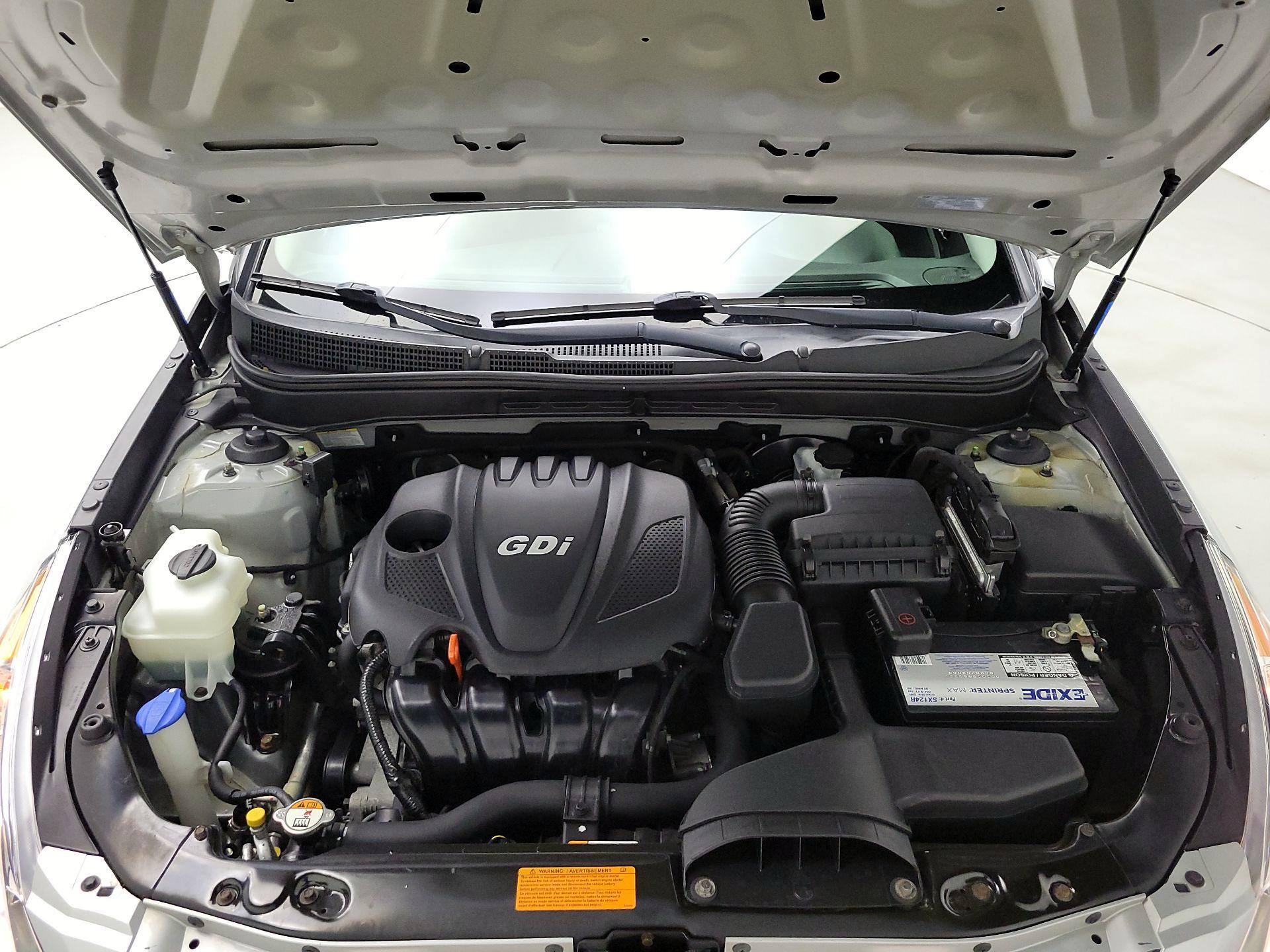 Thumbnail: 2013 Hyundai Sonata - 18