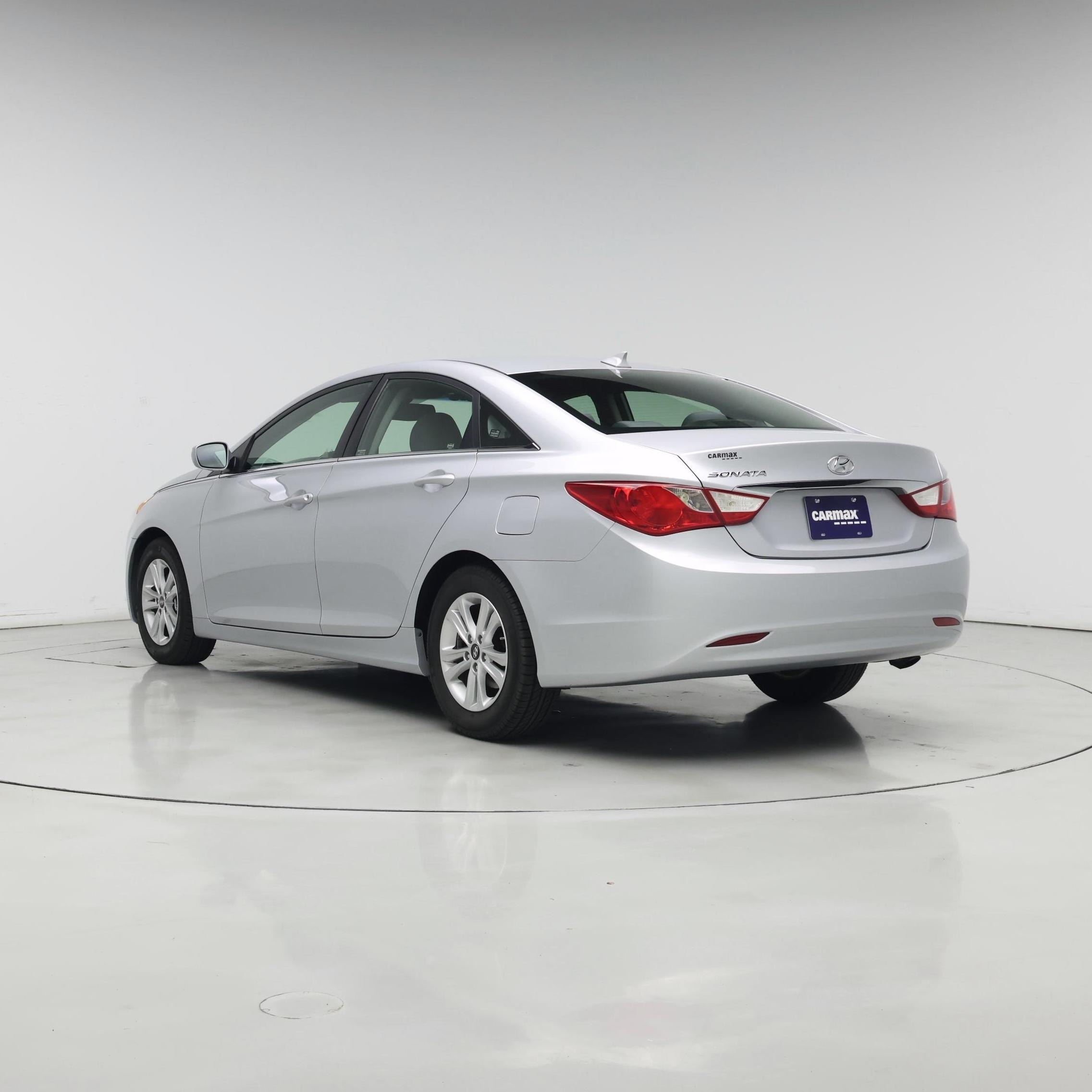 Thumbnail: 2013 Hyundai Sonata - 2