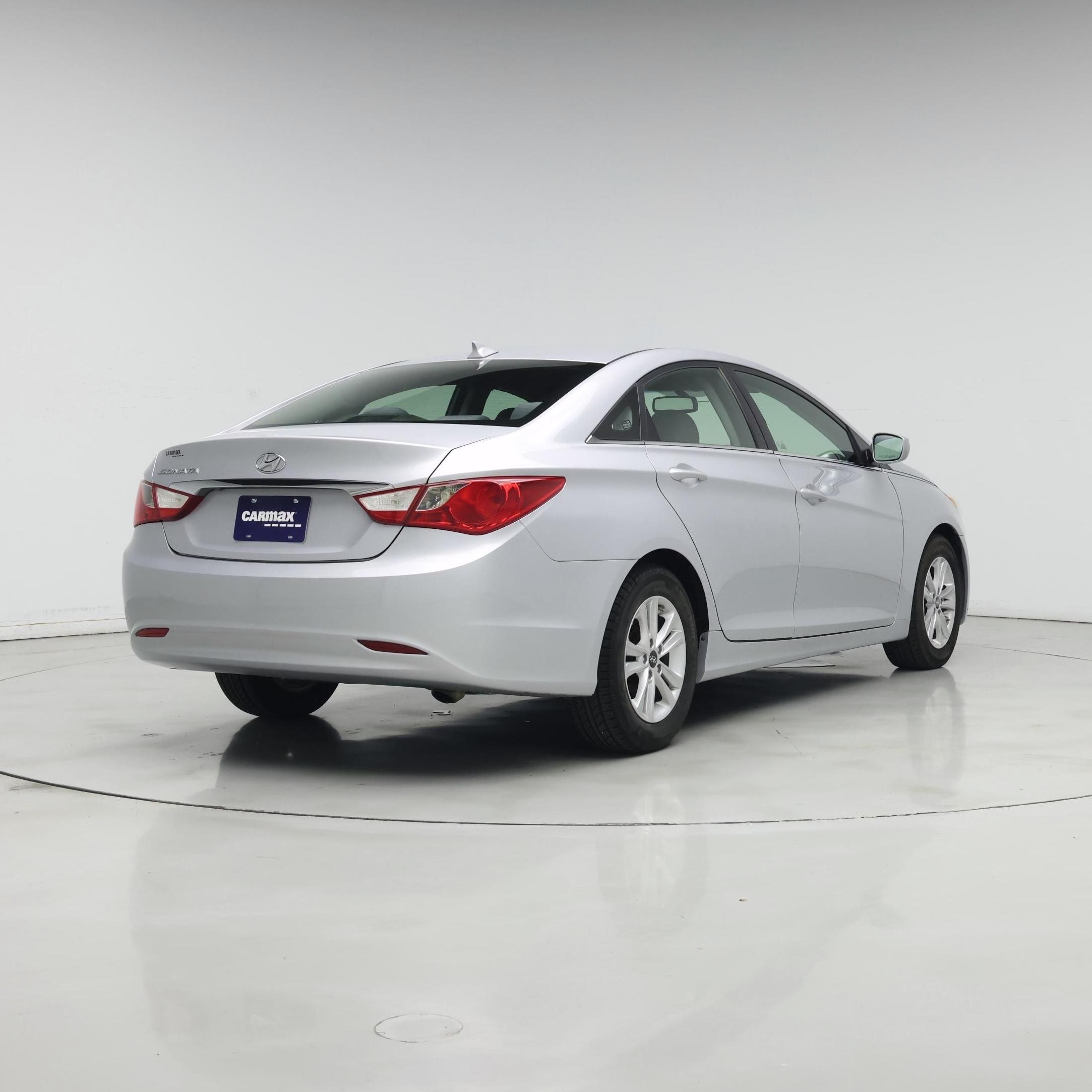 Thumbnail: 2013 Hyundai Sonata - 8