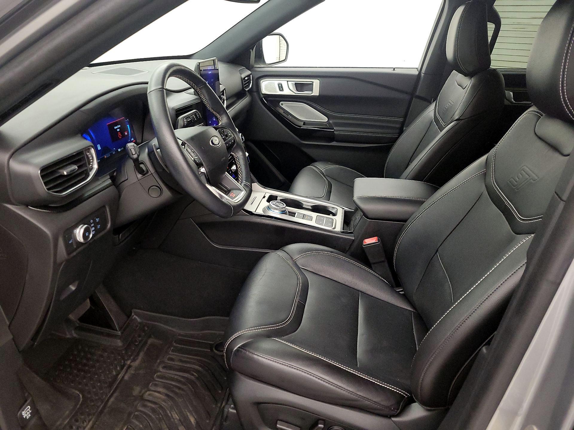 Thumbnail: 2022 Ford Explorer - 11