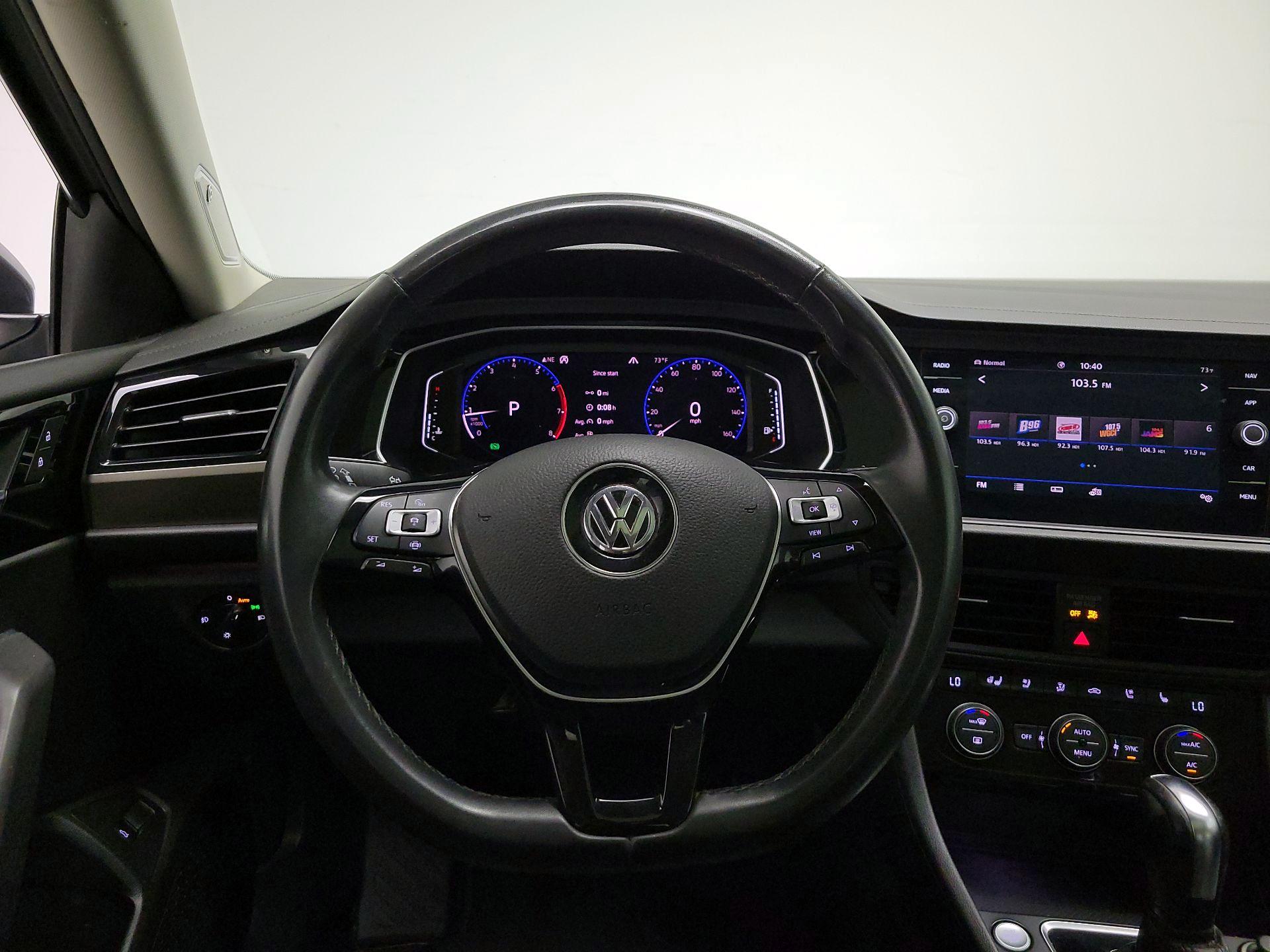 Thumbnail: 2020 Volkswagen Jetta - 10