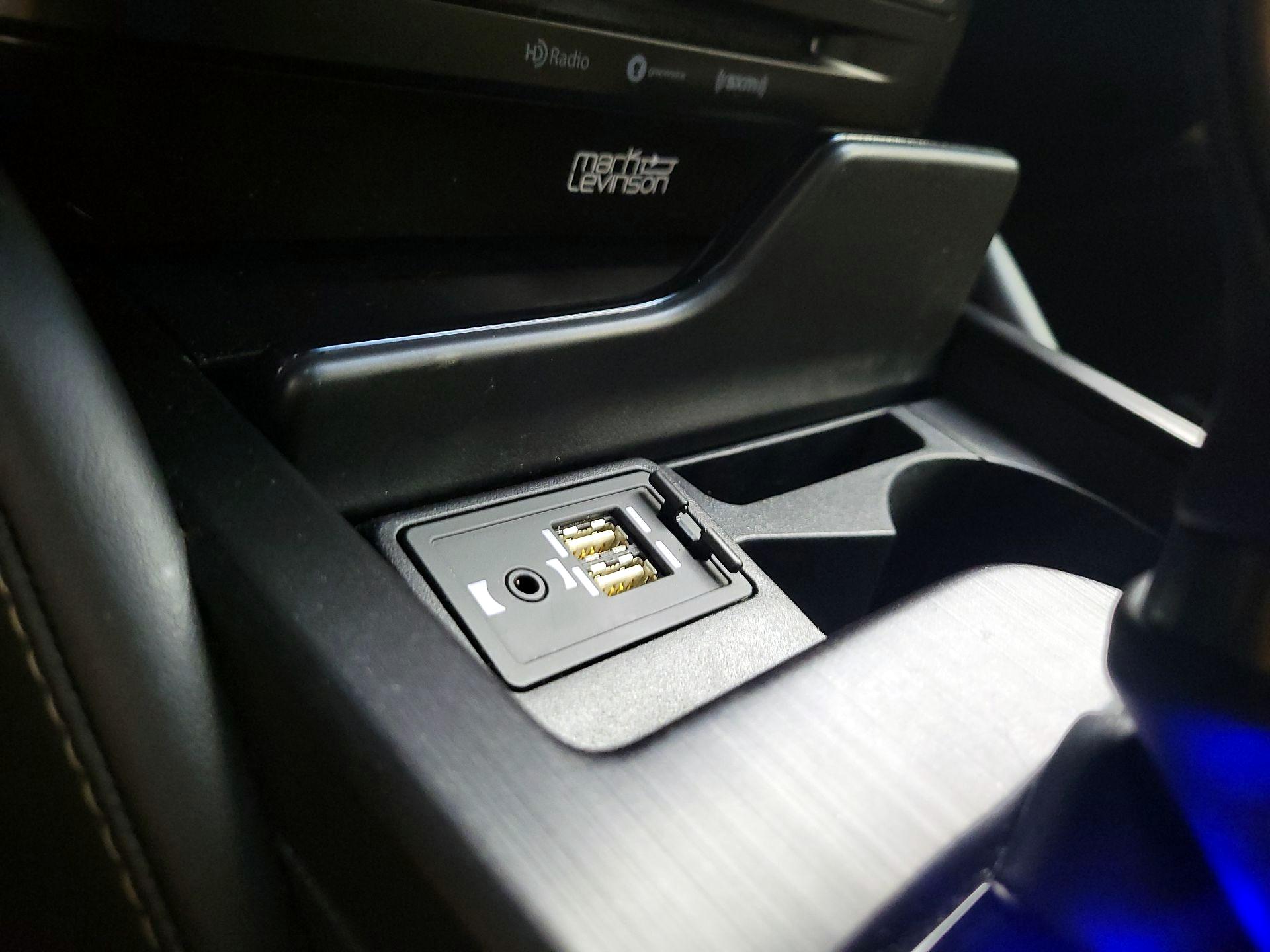 Thumbnail: 2019 Lexus ES - 19
