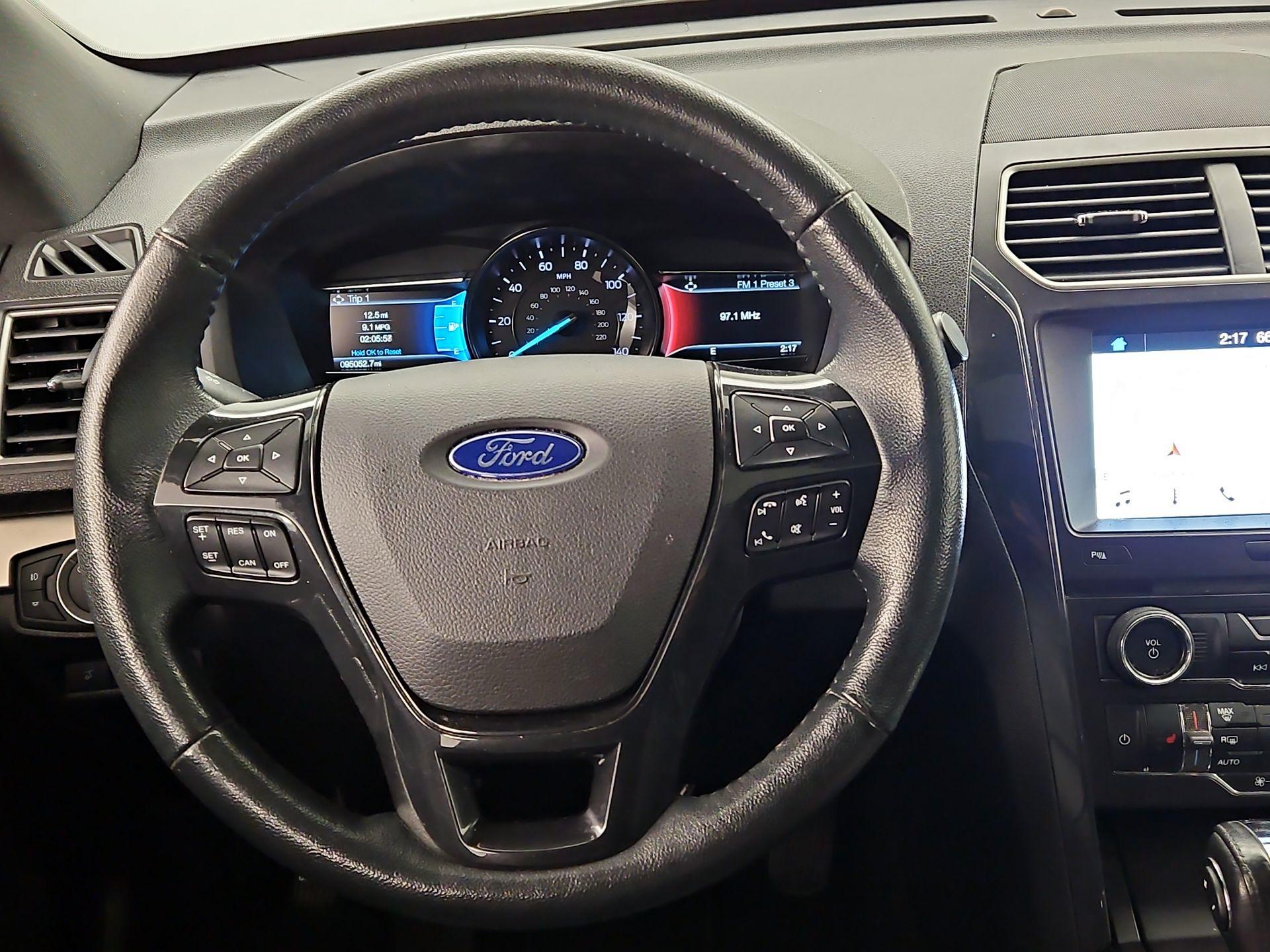 Thumbnail: 2018 Ford Explorer - 10