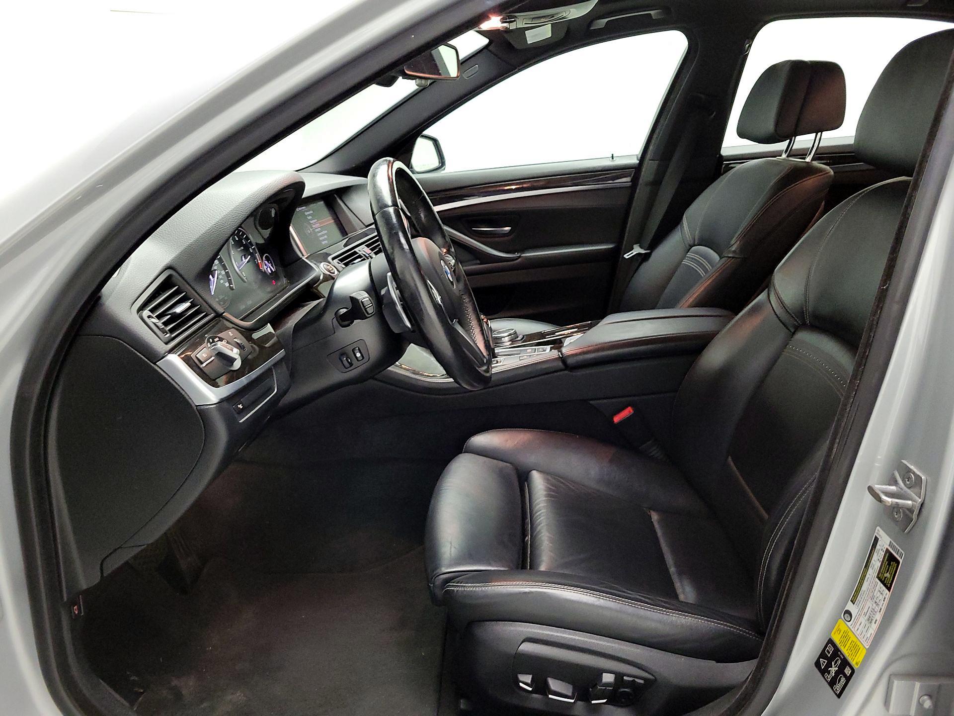 Thumbnail: 2015 BMW 5 Series - 11