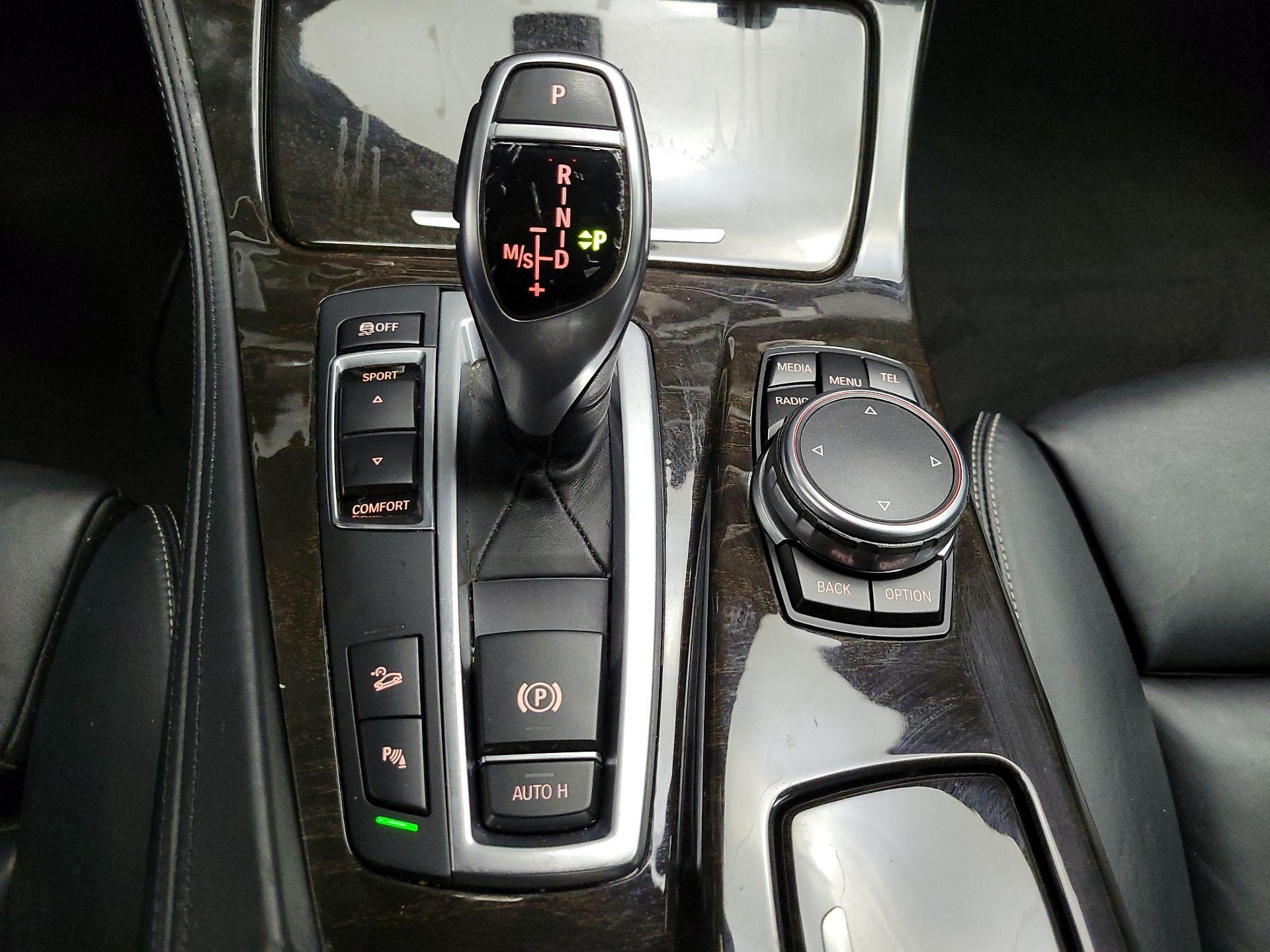 Thumbnail: 2015 BMW 5 Series - 17